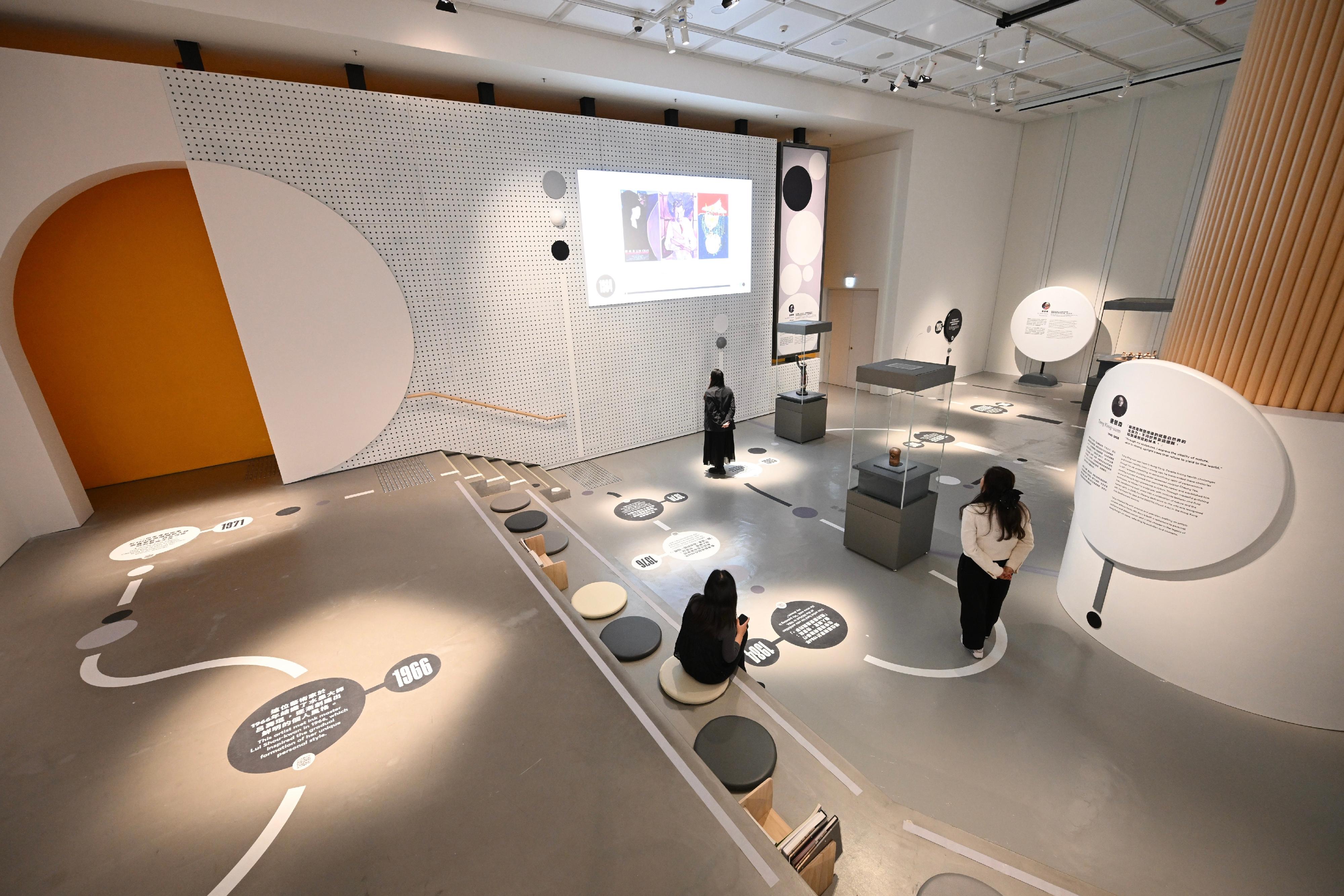 The Hong Kong Museum of Art will launch a new exhibition, "Dreamchasers: Stories of Hong Kong Art", starting from tomorrow (March 21), inviting audiences to reflect on the paths taken by various Hong Kong artists in pursuit of their dreams. Photo shows a unique space crafted by a team of local architects and designers led by Mr Kevin Siu and Mr Shuyan Chan, in collaboration with graphic designer Mr Gary Tong, for the exhibition. Visitors can explore memorable moments and stories of the artists through projections and interactive elements, and learn about the development and evolution of Hong Kong art.