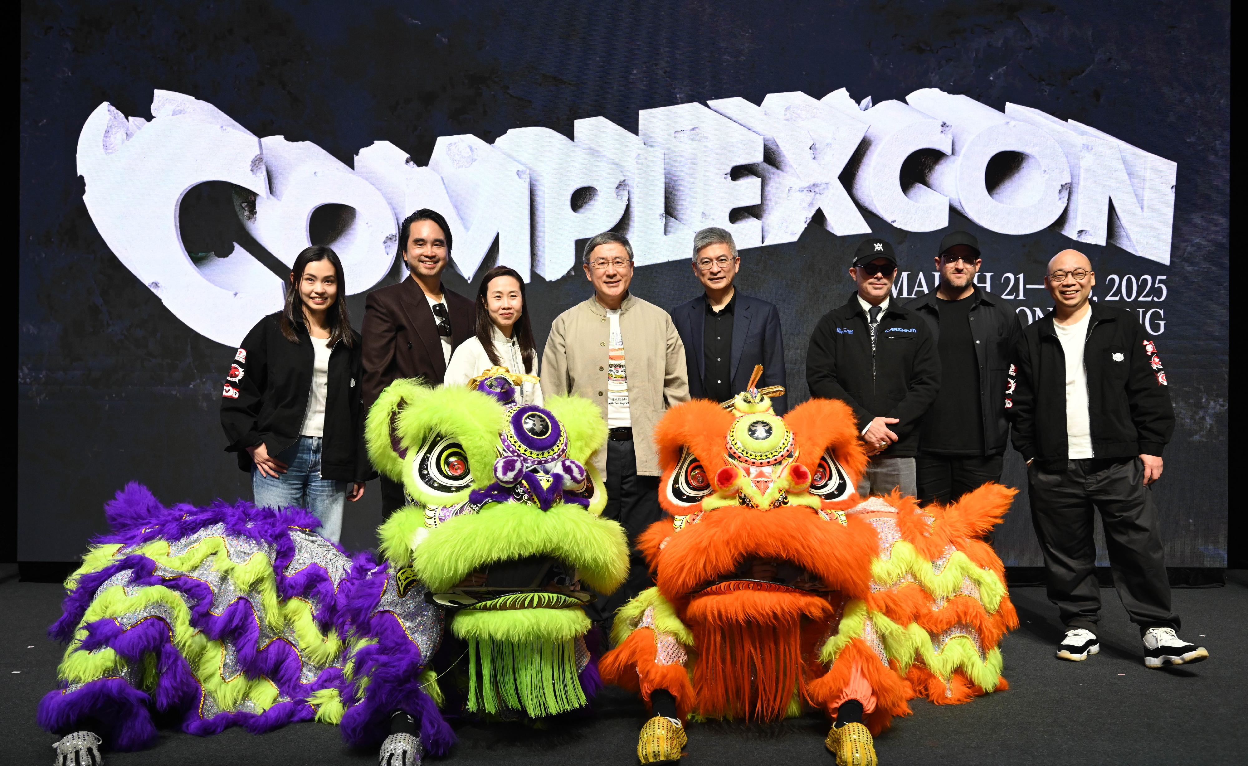 The Deputy Chief Secretary for Administration, Mr Cheuk Wing-hing, attended the Opening Ceremony of ComplexCon Hong Kong 2025 today (March 21). Photo shows (from second left) the Chairman of Mega Arts and Cultural Events Committee, Dr Adrian Cheng; the Chief Executive Officer of Complex China, Ms Bonnie Chan Woo; Mr Cheuk; the Under Secretary for Culture, Sports and Tourism, Mr Raistlin Lau; and the Global Artistic Director of ComplexCon, Mr Daniel Arsham, at the eye-dotting ceremony.
