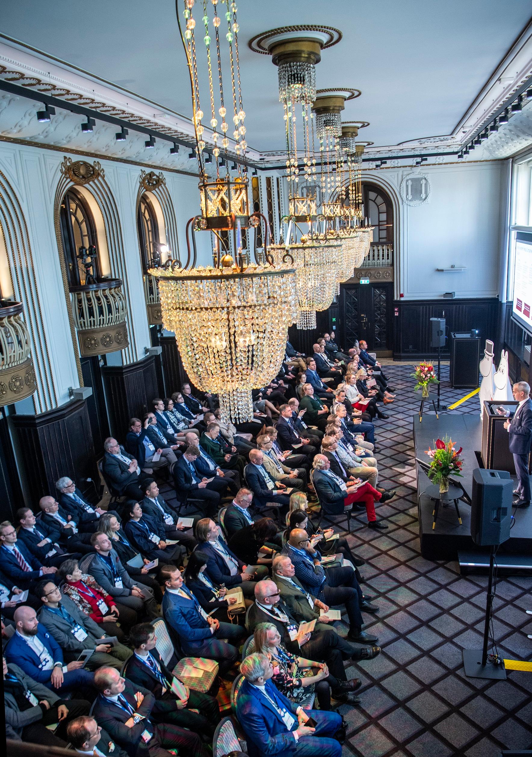 The Hong Kong Economic and Trade Office, London and the Finland-Hong Kong Business Association cohosted a Year of the Snake reception in Helsinki, Finland, on March 26 (Helsinki time). It was well attended by over 100 guests, including representatives from the Ministry for Foreign Affairs of Finland, as well as from the local business, academic and cultural sectors.