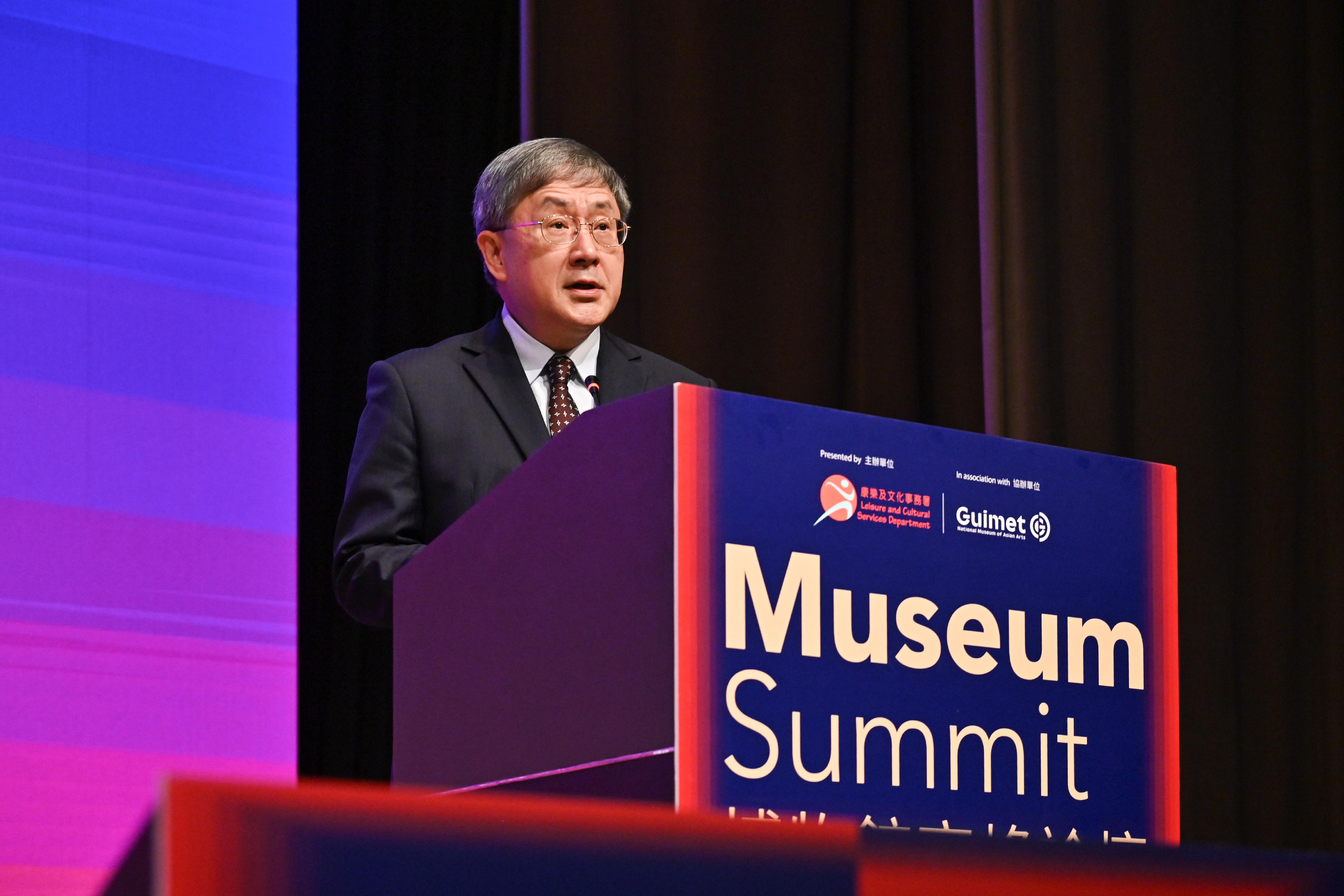 The Deputy Chief Secretary for Administration, Mr Cheuk Wing-hing, delivers a speech at the Opening Ceremony of the Museum Summit 2025 today (March 28).