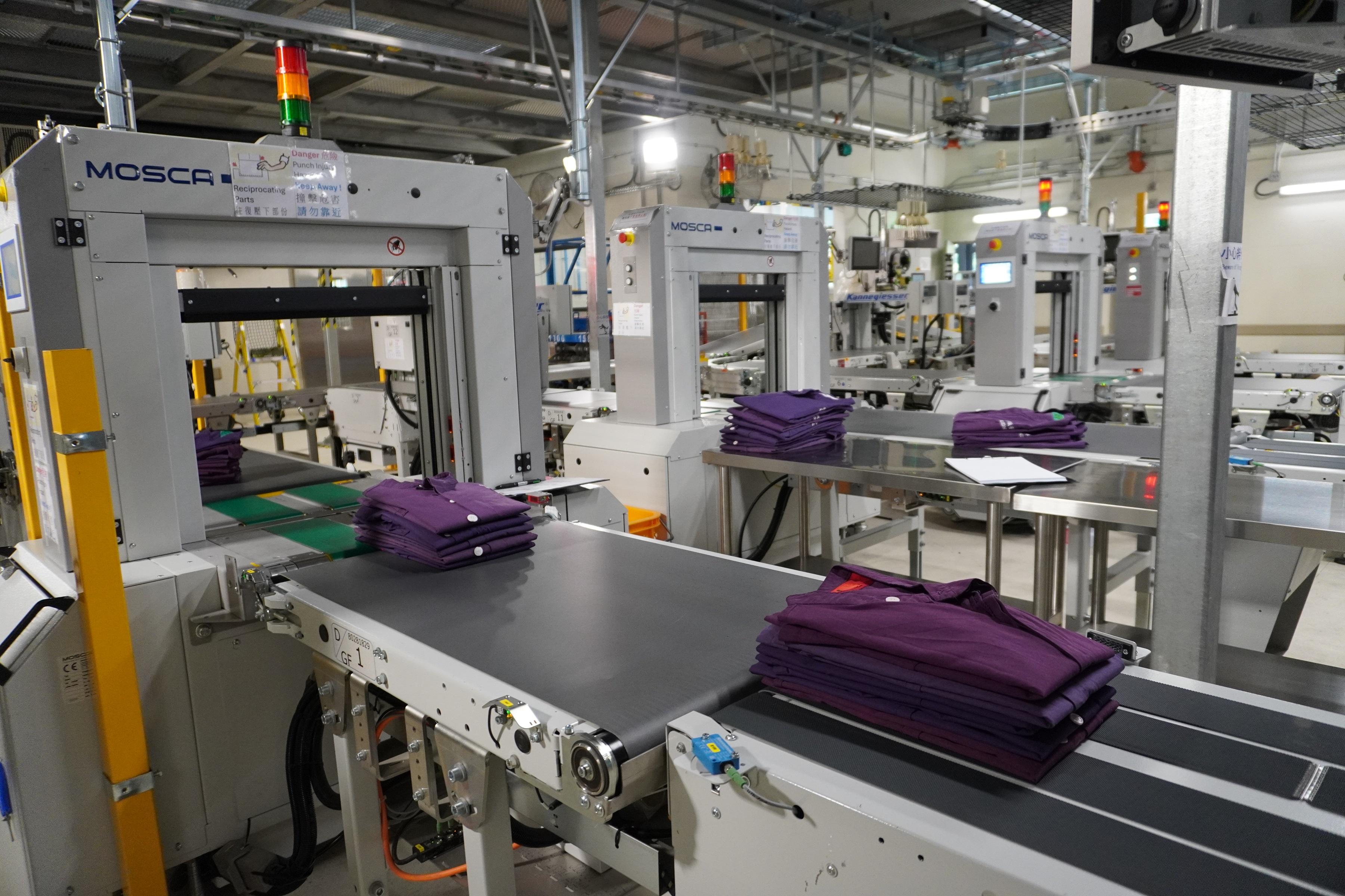 The Hospital Authority Support Services Centre has commenced operations in phases. Its central laundry centre provides laundry services for public hospitals. Automated systems and robotics technology are adopted to enhance operational efficiency. Phased operations commenced on March 17, 2025.
