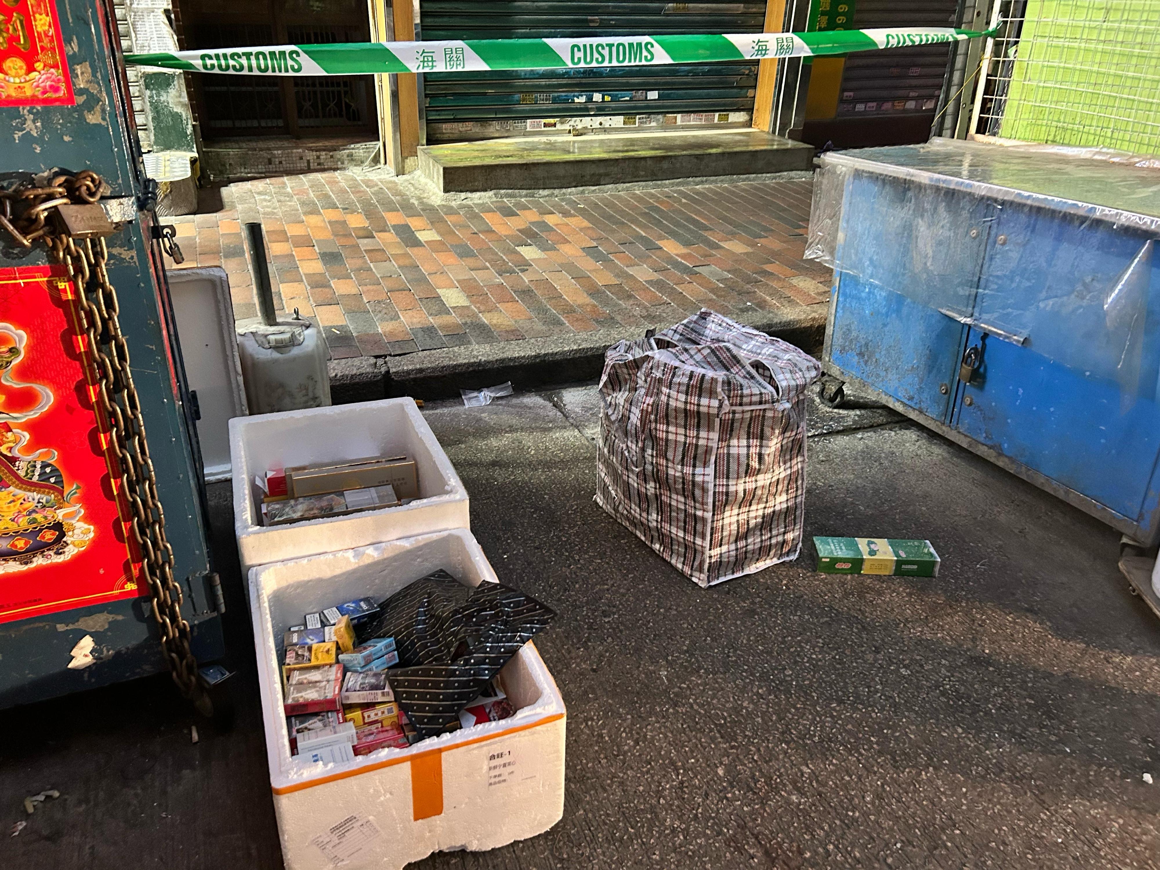 Hong Kong Customs today (April 1) conducted an anti-illicit cigarette operation in Sham Shui Po to fight against criminals involved in illicit cigarettes distribution in the district.  About 13 000 suspected illicit cigarettes, with an estimated market value of about $58,000 and a duty potential of about $43,000, were seized. Photo shows the suspected illicit cigarettes seized. 