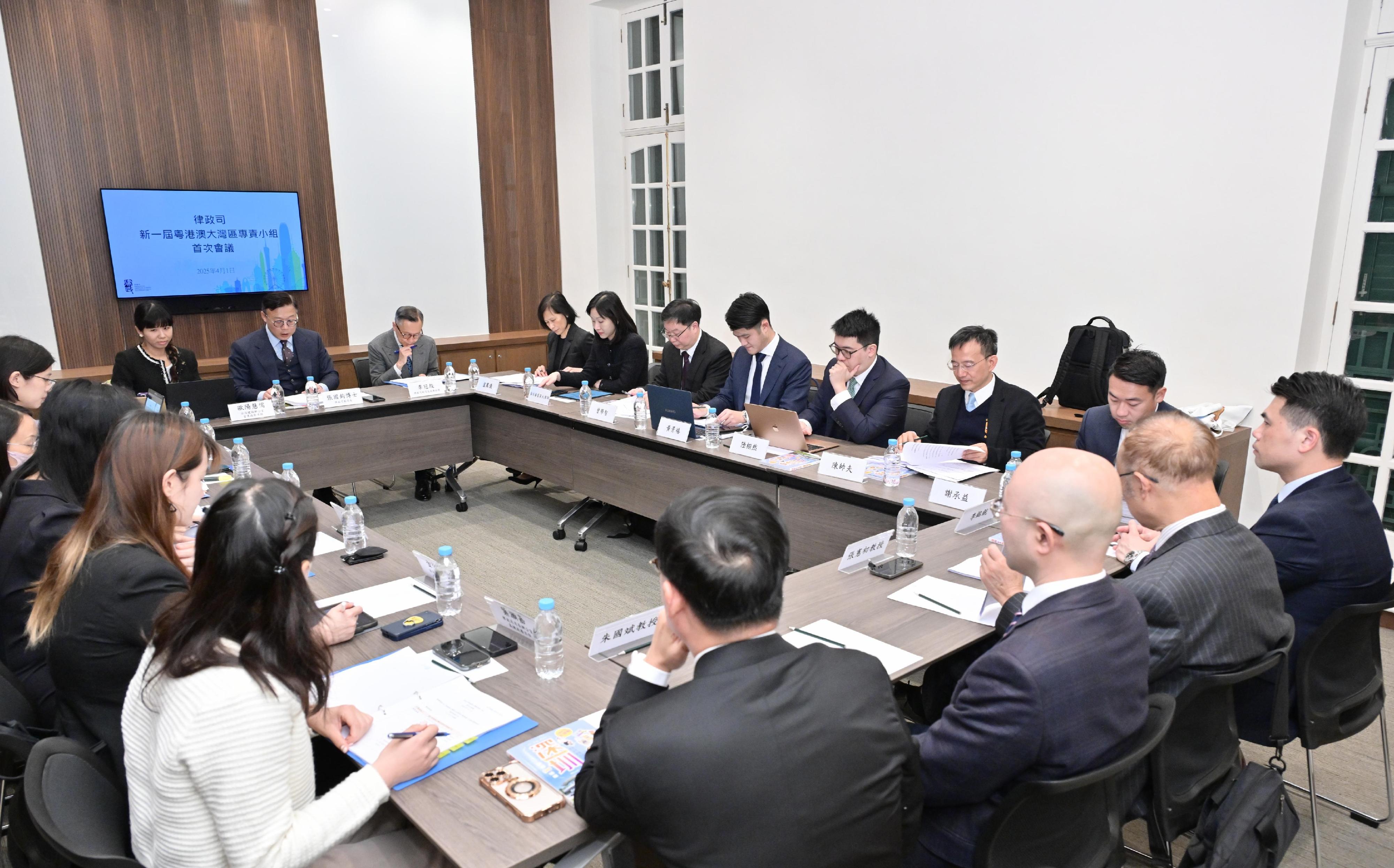 The Deputy Secretary for Justice, Dr Cheung Kwok-kwan, chairs the first meeting of the new term of the Guangdong-Hong Kong-Macao Greater Bay Area Task Force today (April 1).