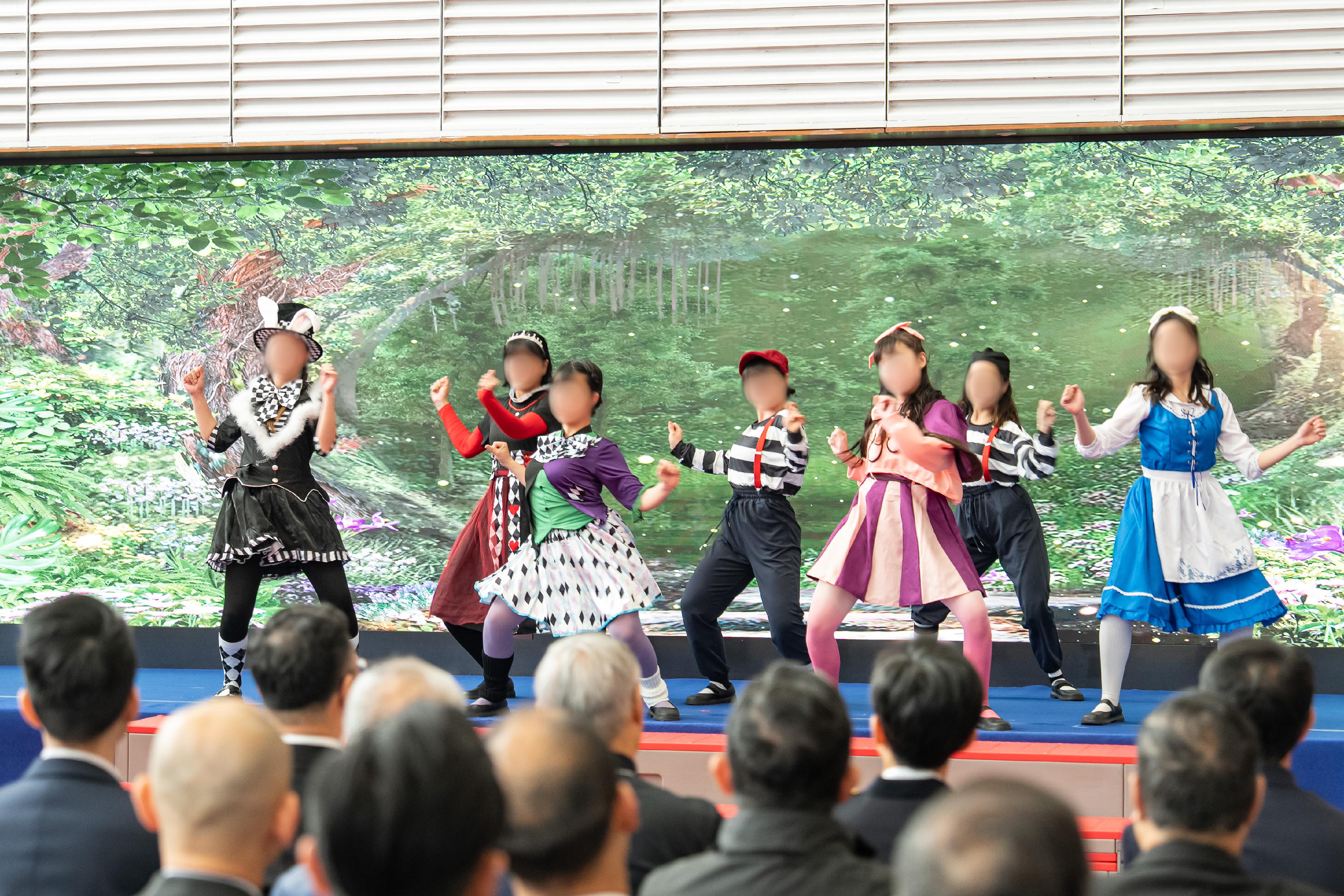 Persons in custody at Lo Wu Correctional Institution of the Correctional Services Department were presented with certificates at a ceremony today (April 2) in recognition of their continuous efforts in pursuing further studies. Photo shows a musical by persons in custody.