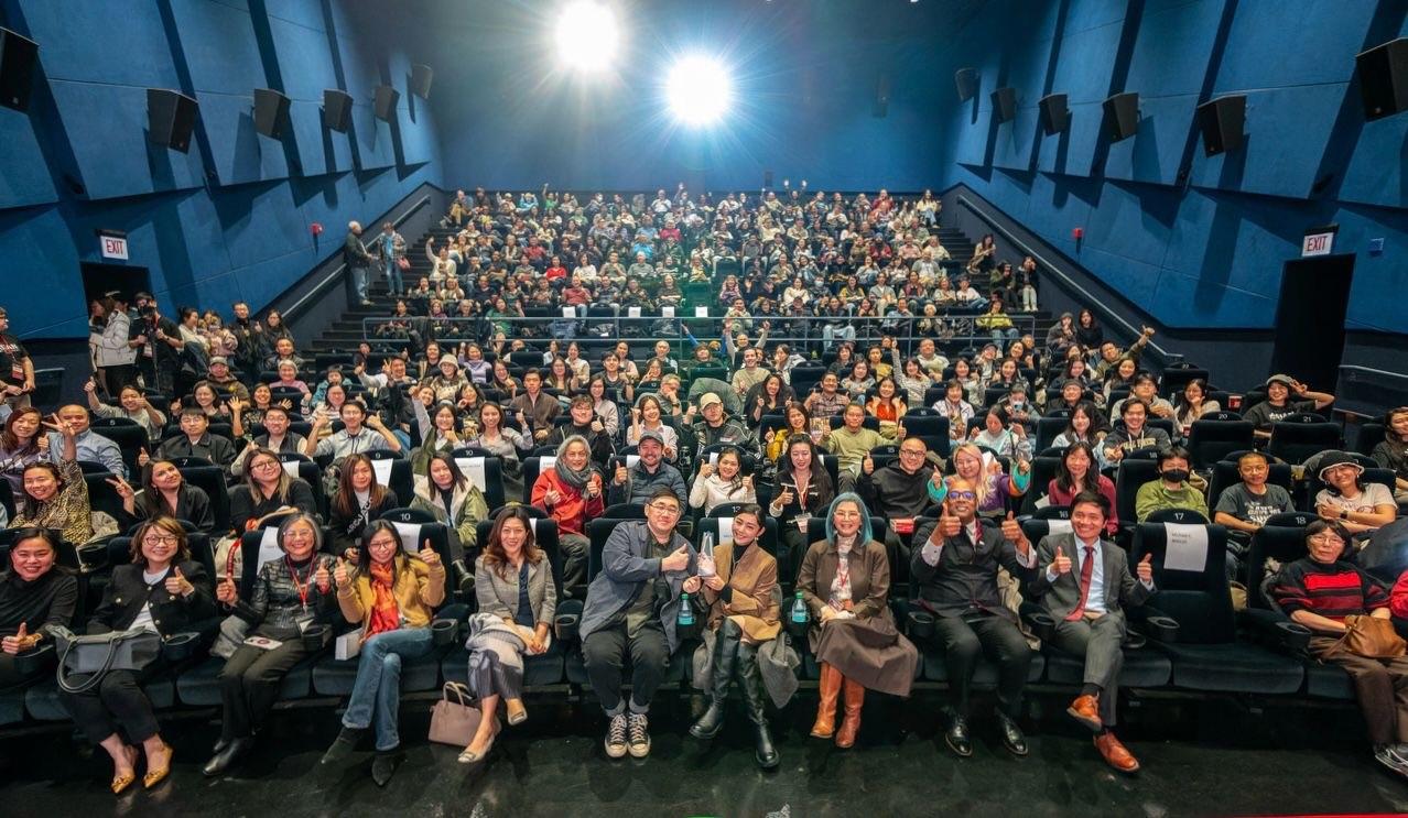 The Hong Kong Economic and Trade Office, New York supported Season 19 of the Chicago's Asian Pop-up Cinema (APUC) by showcasing nine exceptional Hong Kong films and documentaries. Photo shows officiating guests and APUC's Extraordinary Actors Award honouree Michelle Wai (front row, seventh left) with the audience on April 4 (Chicago time). 