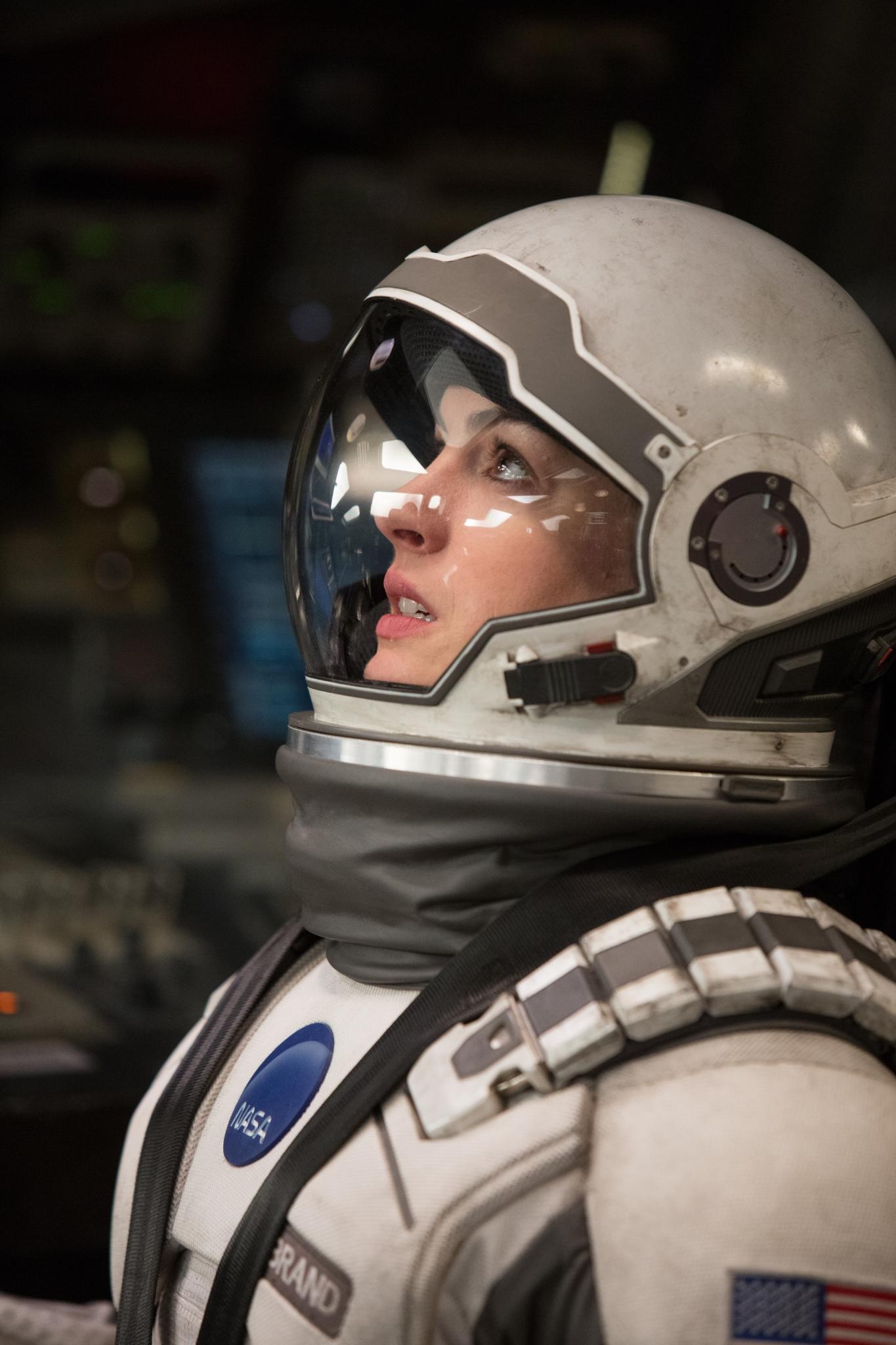 Jointly organised by the Film Programmes Office, the Hong Kong Space Museum and the Hong Kong Science Museum of the Leisure and Cultural Services Department, "Sci-Fi, Sci-Talk" will feature two popular sci-fi films, "Interstellar" (2014) and "A.I. Artificial Intelligence" (2001), which will be screened free of charge at the Lecture Hall of the Hong Kong Space Museum at 2pm on April 20 and 21 respectively. Photo shows a film still of "Interstellar". (© 2015 Warner Bros. Entertainment Inc. All Rights Reserved.)