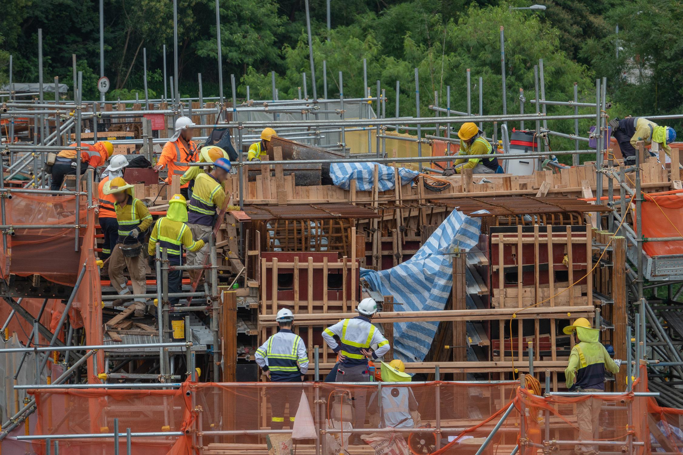 申訴專員陳積志今日（四月十六日）公布就政府對建造業職業安全及健康的監管的主動調查行動結果。