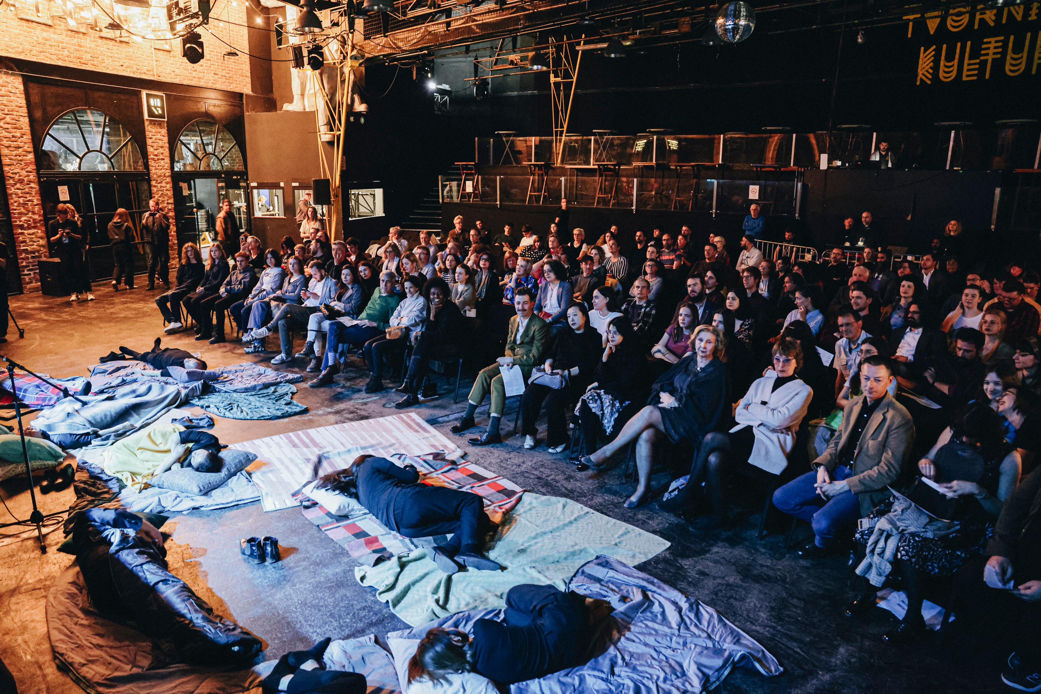The Hong Kong Economic and Trade Office in Brussels supported the European tour of the Hong Kong New Music Ensemble (HKNME). In collaboration with the NAE Collective in Croatia and Vertixe Sonora Ensemble in Spain, the HKNME performed a newly commissioned work on April 12 (Zagreb time) in Zagreb, Croatia, and on April 15 (Galicia time) in Galicia, Spain, respectively. Inspired by the complexities of personal, cultural, and geographical disconnection, the collaboration project reflects the composers' own experiences with international living. Photo shows an excerpt from a performance in Zagreb on April 12.
