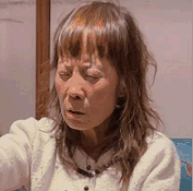 Hon Wan-yin, aged 67, is about 1.58 metres tall, 40 kilograms in weight and of thin build. She has a pointed face with yellow complexion and long brown hair. She was last seen wearing a light brown T-shirt with floral pattern, beige trousers and white shoes.