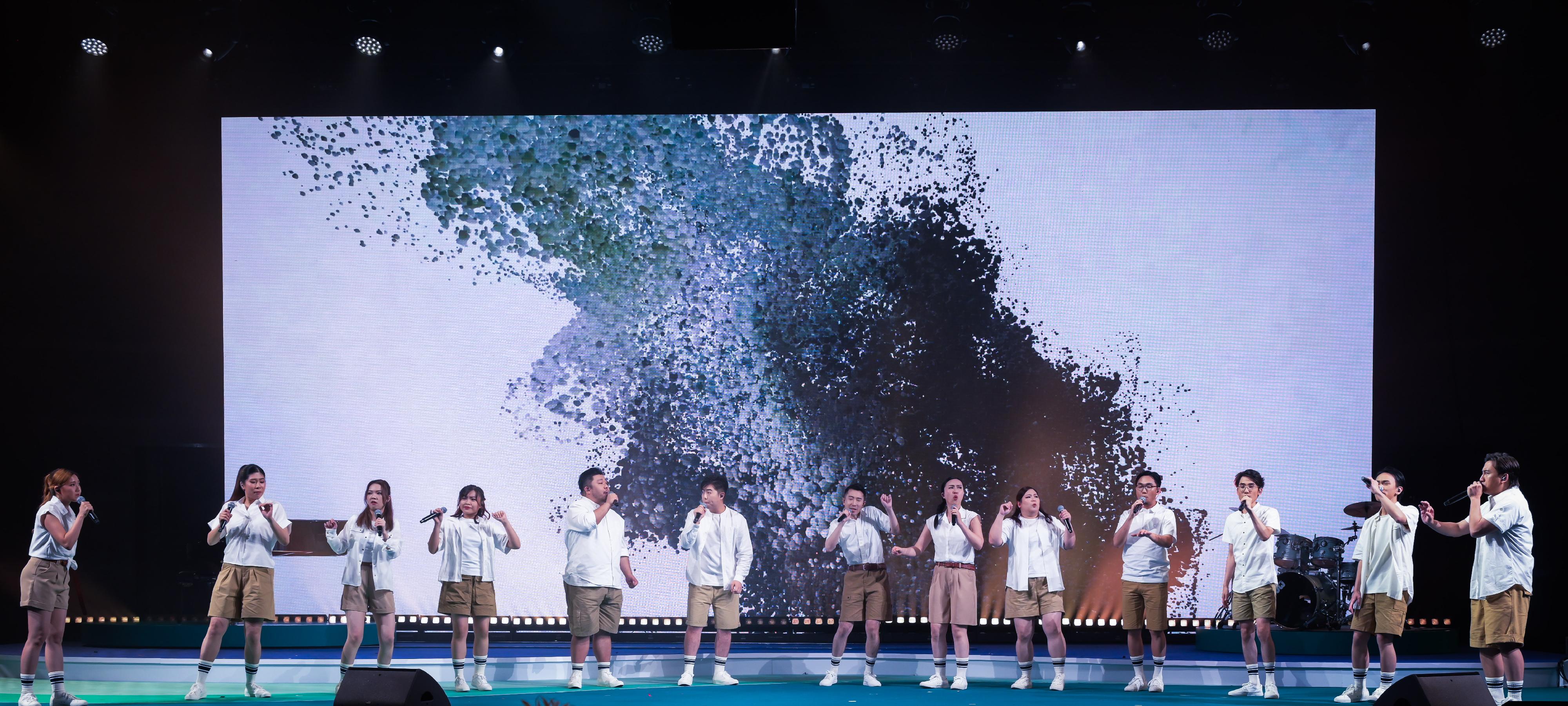 Key event of the Asia Cultural Co-operation Forum+ 2025, Ministerial Panel, has been held this afternoon (April 22). Photo shows the performance in the gala dinner showcased a blend of Chinese and Western traditional and contemporary music, demonstrating to the guests the diversified and vibrant of art and culture scene in Hong Kong.
