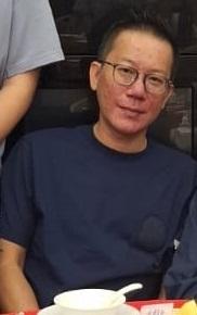 To Chi-hong, aged 46, is about 1.6 metres tall, around 60 kilograms in weight and of medium build. He has a long face with yellow complexion and short black hair. He was last seen wearing a grey T-shirt, blue jeans, white shoes, a pair of glasses and carrying a black backpack.
