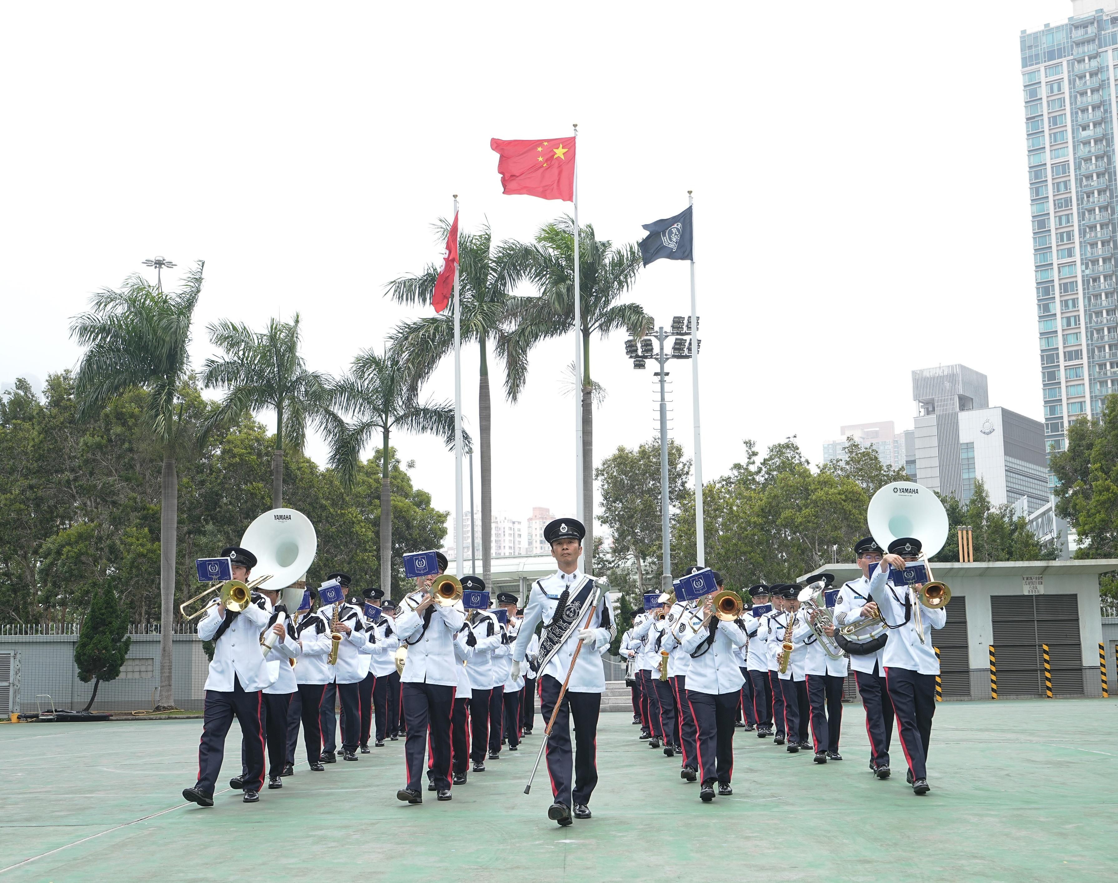 民眾安全服務隊（民安隊）今日（四月二十七日）在民安隊總部舉行第九十屆新隊員暨第十三屆特遣部隊借調計劃結業會操。圖示民安隊樂隊表演。