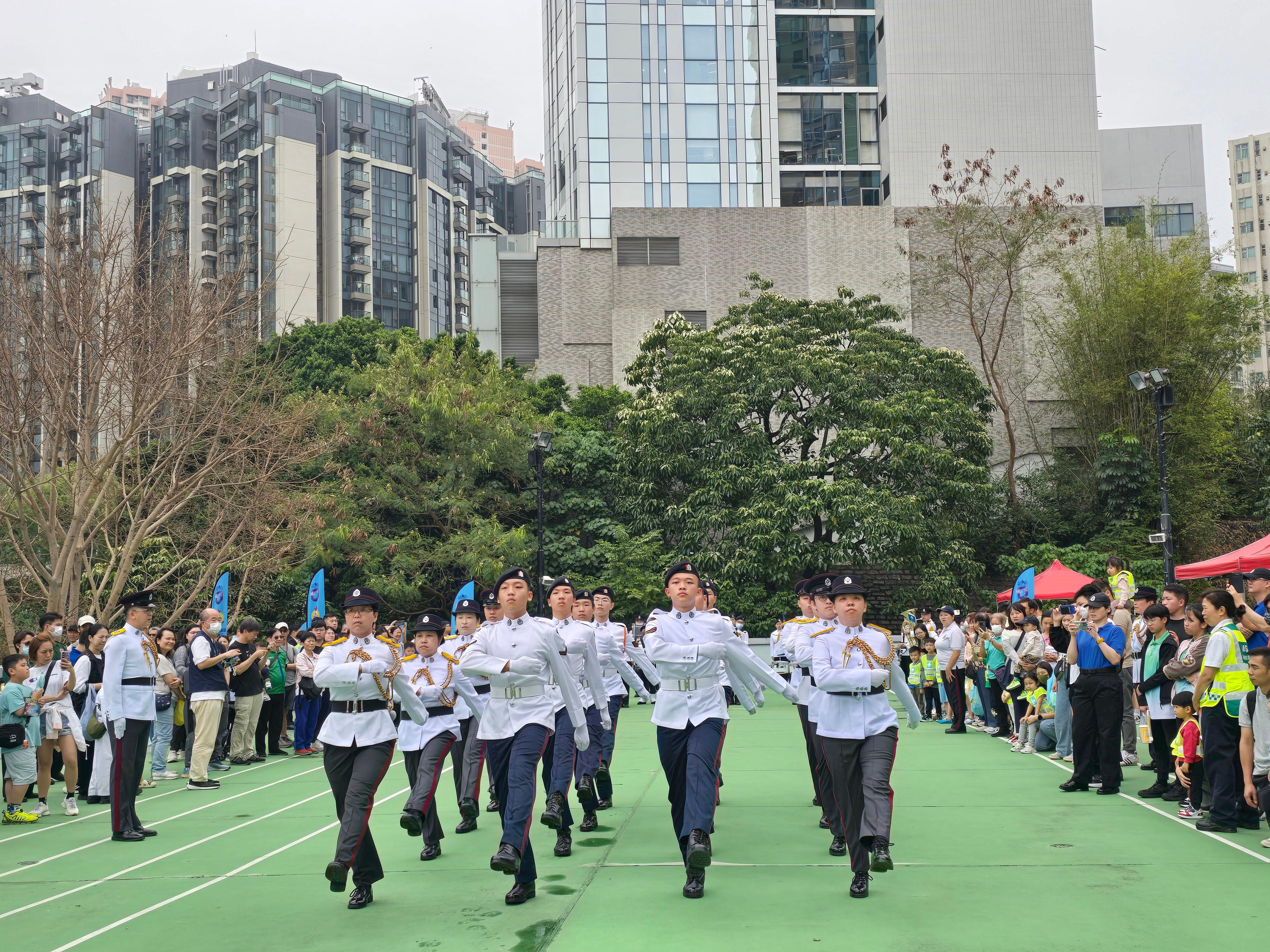 醫療輔助隊今日（四月二十七日）在何文田總部舉行全民國家安全教育日暨醫療輔助隊75周年開放日，讓市民認識醫療輔助隊在維護國家安全的工作，提升公眾的國家安全意識，同時加深他們對醫療輔助隊日常工作及所提供服務的了解。