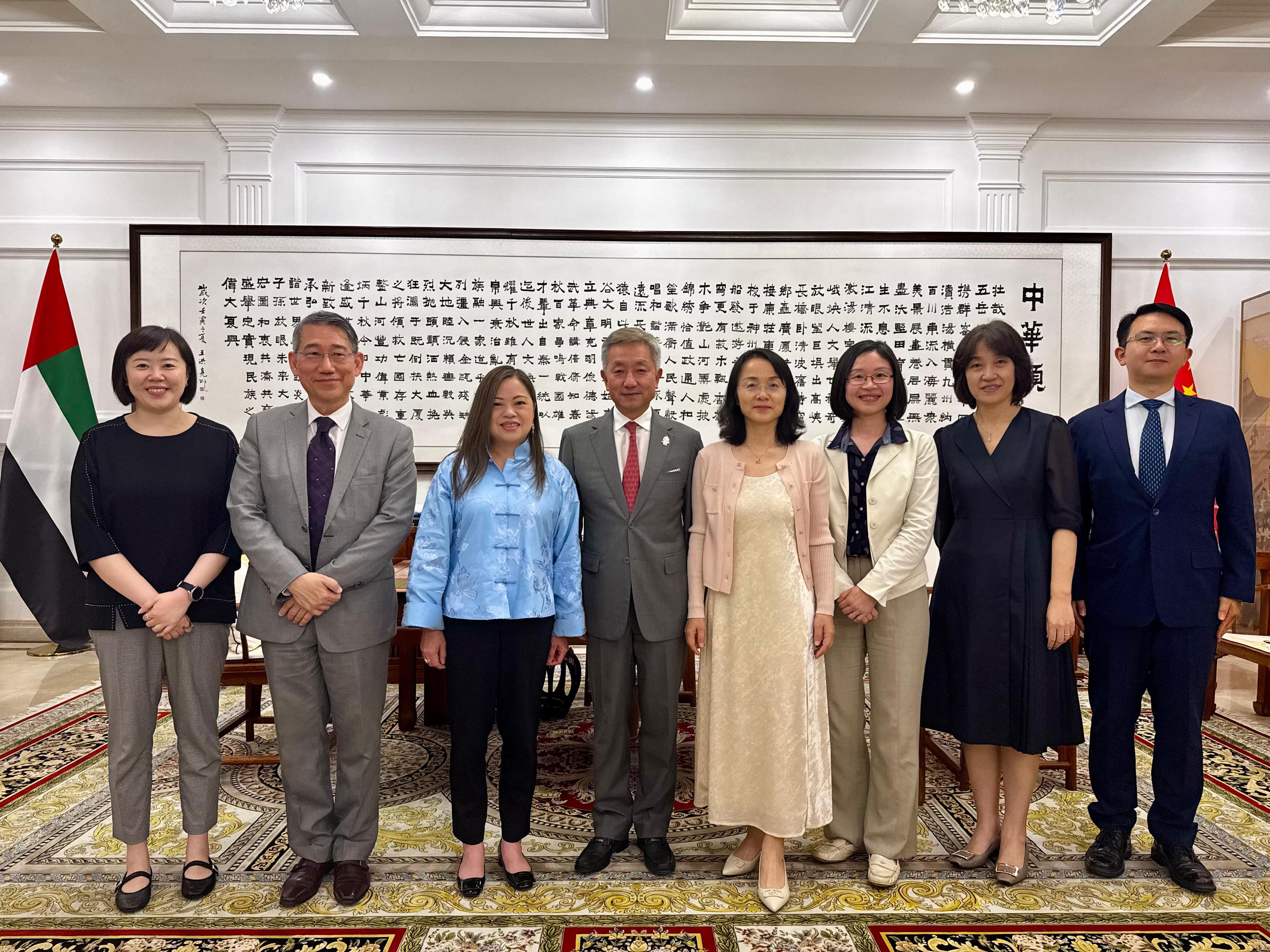 The Secretary for Culture, Sports and Tourism, Miss Rosanna Law, continued her visit to the United Arab Emirates (UAE) on April 29 (Dubai time). Miss Law paid a courtesy call on and attended a dinner hosted by the Ambassador Extraordinary and Plenipotentiary of the People's Republic of China to the UAE, Mr Zhang Yiming. Photo shows Mr Zhang (fourth left) and his wife (fourth right) with Miss Law (third left); the Deputy Commissioner for Tourism, Ms Joanne Chu (third right), and the Director-General of the Hong Kong Economic and Trade Office in Dubai, Mr Simon Chan (second left).