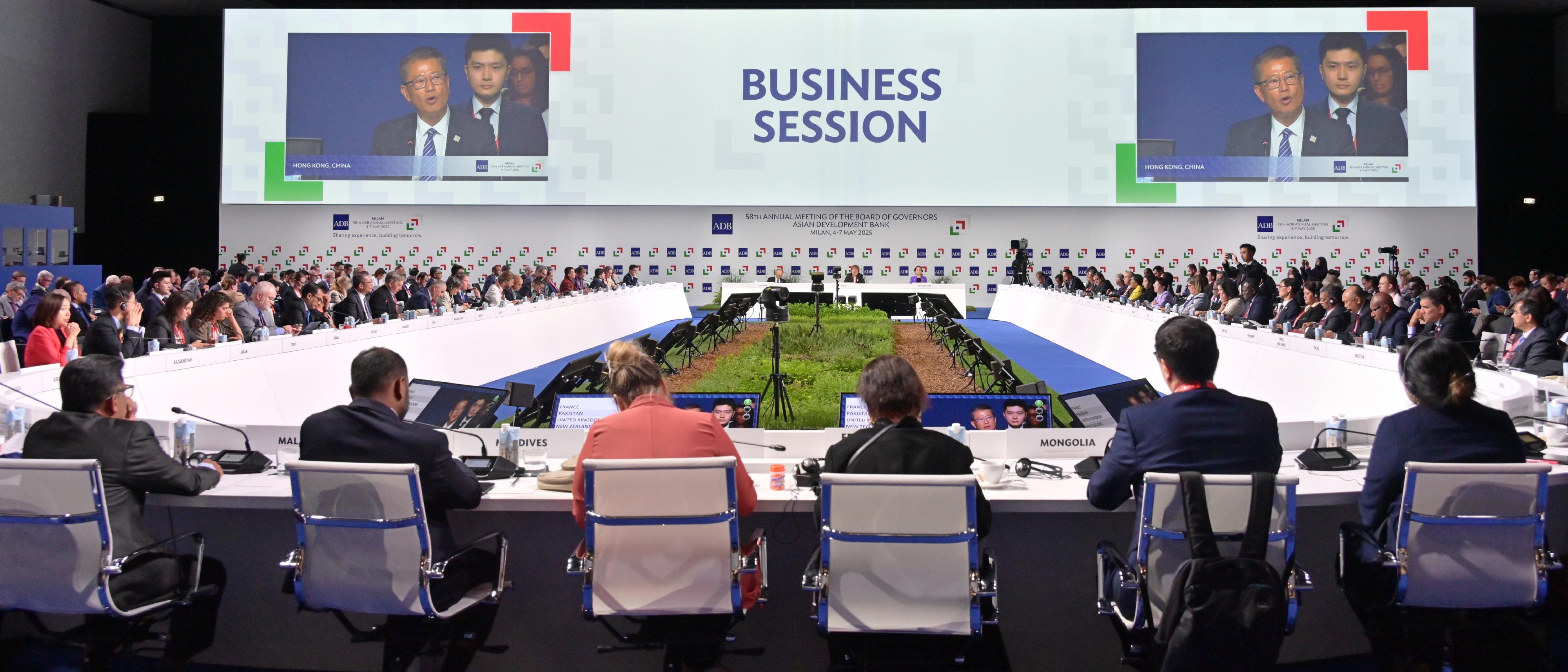 The Financial Secretary, Mr Paul Chan, continued his attendance yesterday (May 5, Milan time) at the 58th Annual Meeting of the Asian Development Bank in Milan, Italy.  Photo shows Mr Chan speaking at the Business Session of the Asian Development Bank Annual Meeting.