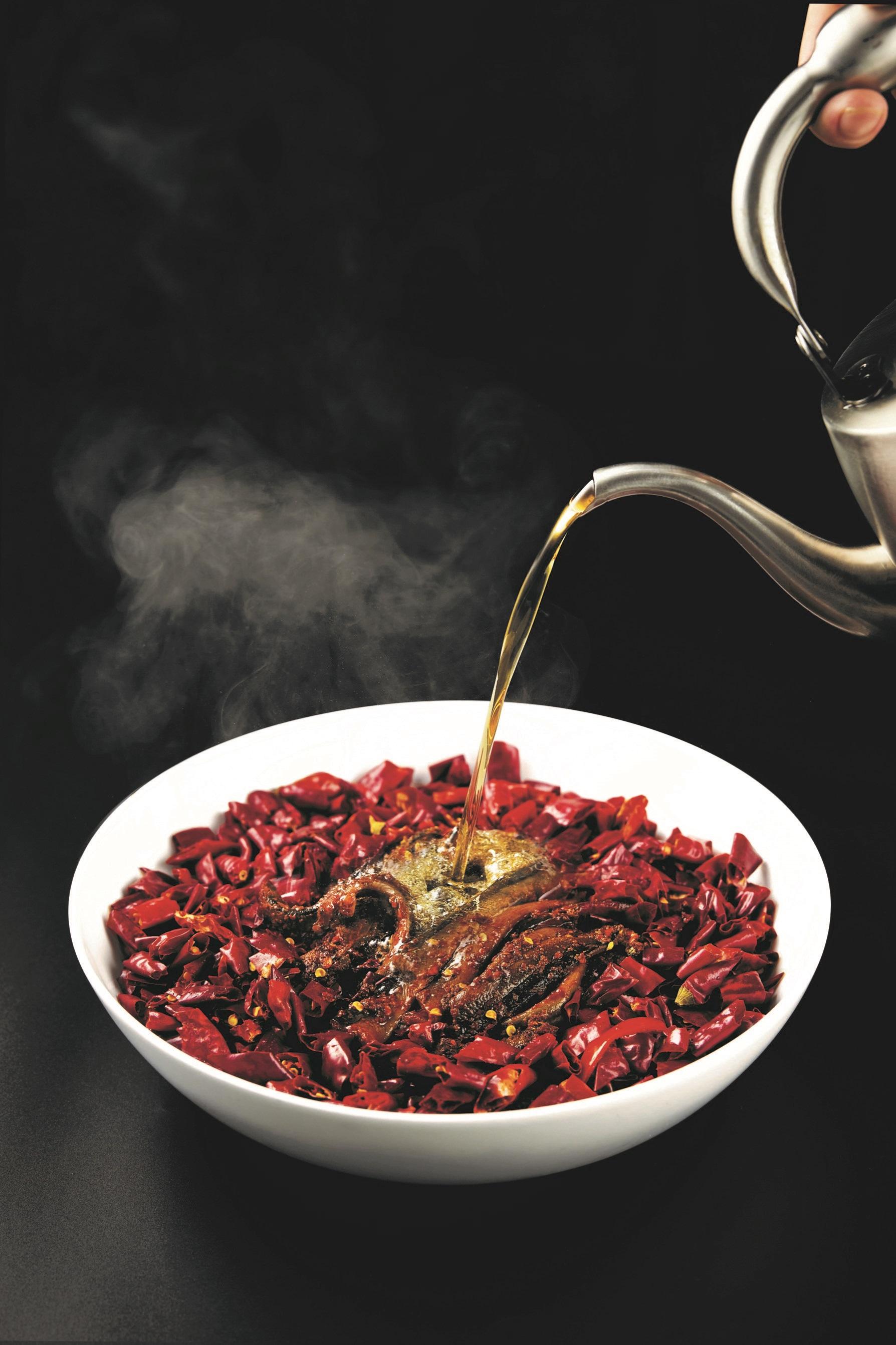 Invest Hong Kong today (May 9) welcomed the official opening of Chengdu Restaurant in Lan Kwai Fong, Central, marking the Michelin-awarded brand's first foray beyond Mainland China and a major milestone in its internationalisation journey. Photo shows one of its Sichuan specialties.

