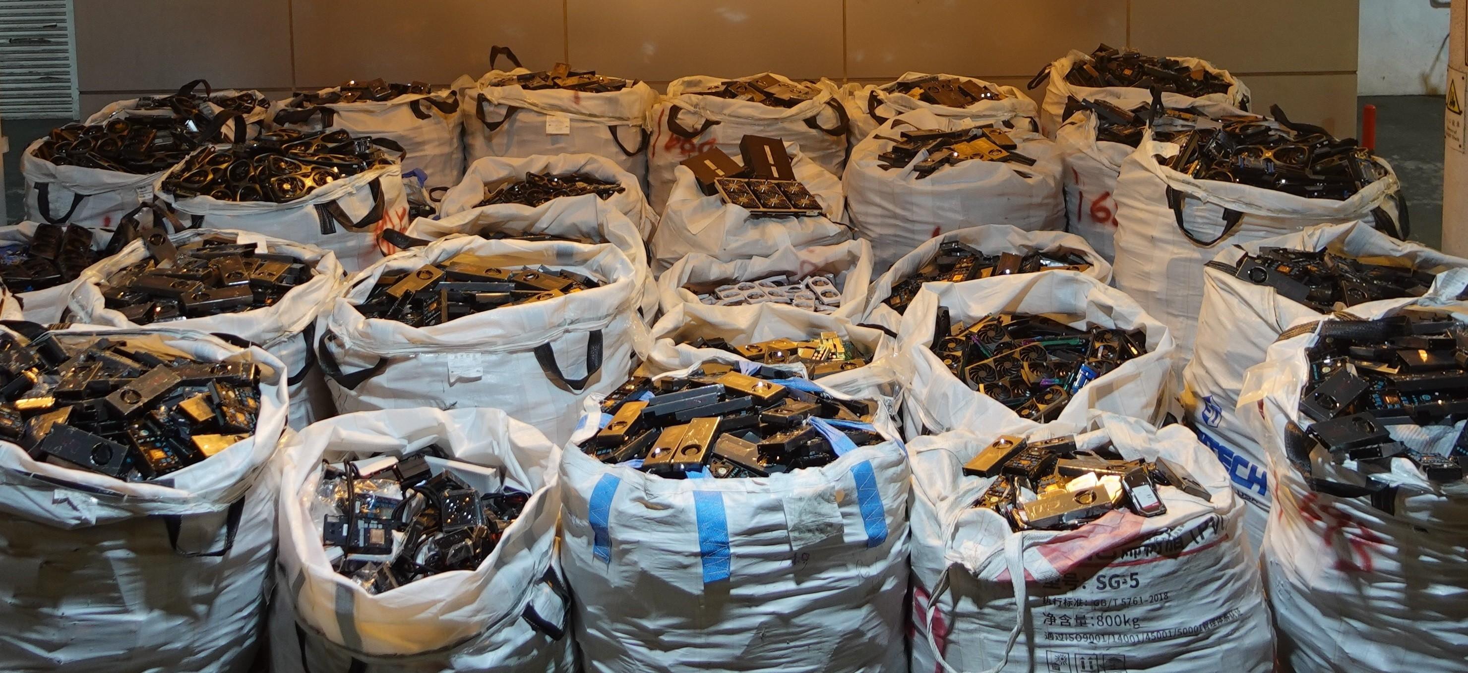 Hong Kong Customs on April 30 and May 1 detected three sea smuggling cases involving ocean-going vessels. A large batch of suspected smuggled electronic goods and parts with a total estimated market value of about $120 million was seized. Photo shows some of the suspected smuggled electronic goods and parts seized.