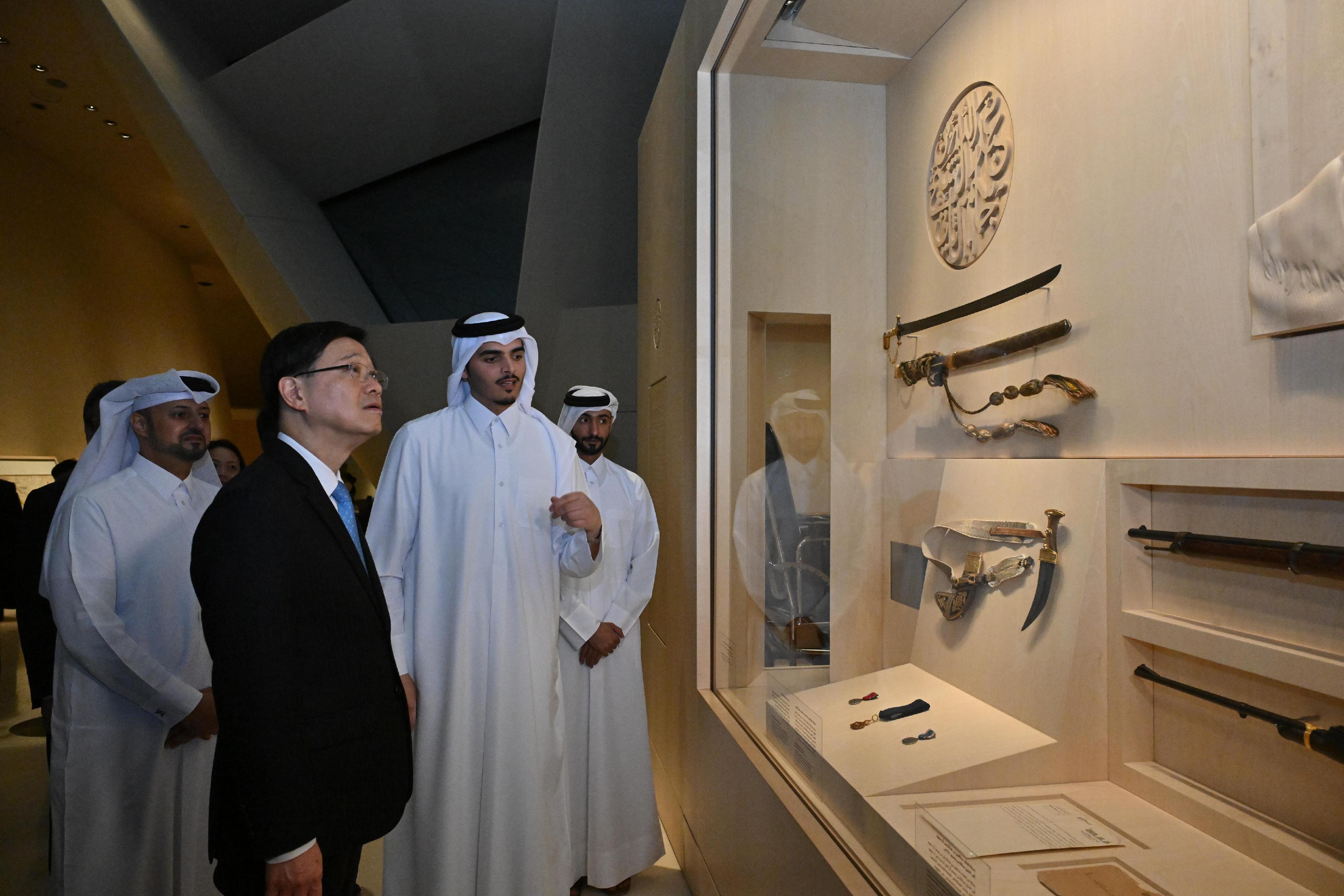 The Chief Executive, Mr John Lee (second left), today (May 11) visits the National Museum of Qatar to learn about the country's history and rich cultural heritage.