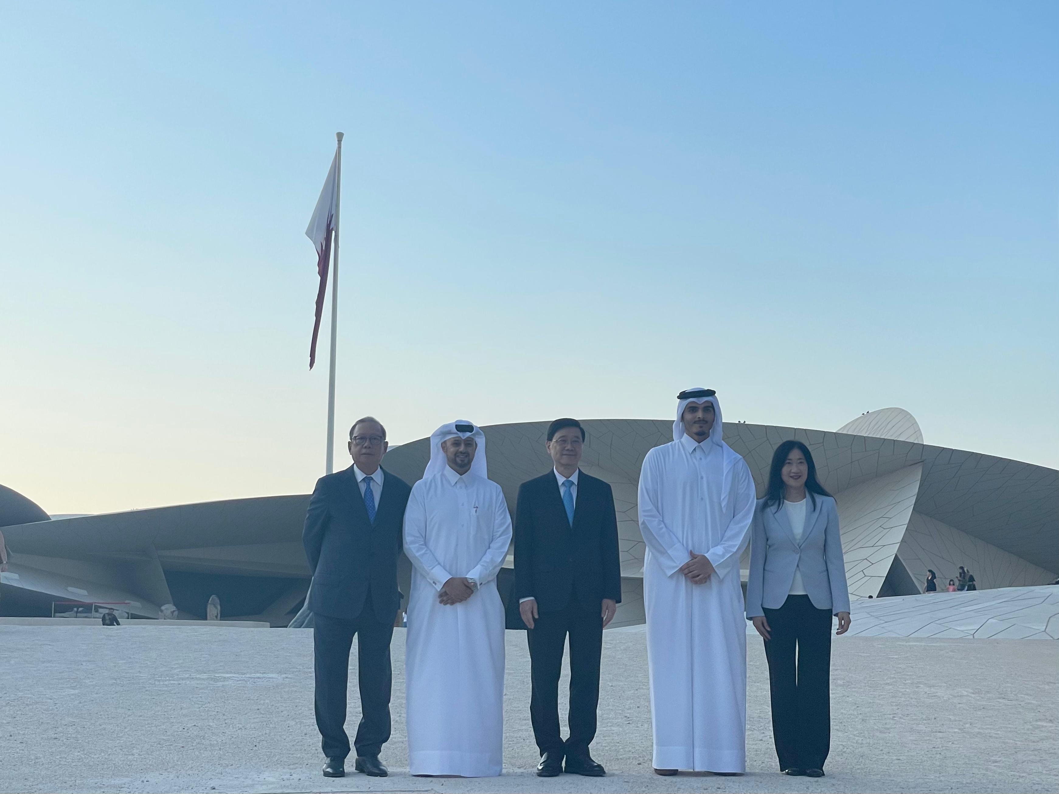 The Chief Executive, Mr John Lee (centre), today (May 11) visits the National Museum of Qatar to learn about the country's history and rich cultural heritage.