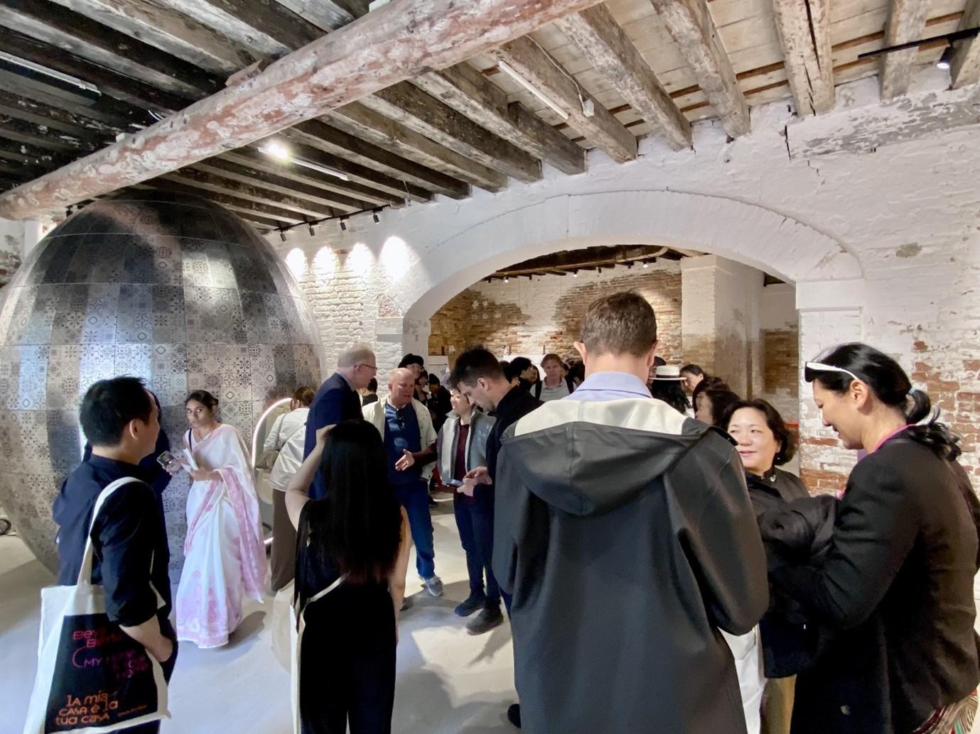Representatives of the culture, creative industries and architecture sectors attended the grand opening of the Hong Kong Exhibition "Projecting Future Heritage: A Hong Kong Archive", staged at the 19th International Architecture Exhibition – Biennale Architectettura 2025 – at La Biennale di Venezia (Venice Biennale) in Venice, Italy, on May 9 (Venice time).
