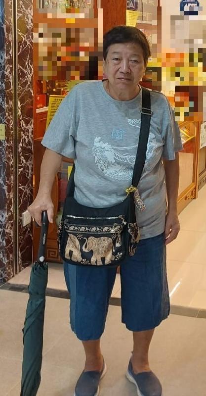 Yiu Wai-lam, aged 74, is about 1.5 metres tall, 70 kilograms in weight and of fat build. She has a round face with yellow complexion and short black hair. She was last seen wearing a white shirt with black stripe pattern, dark-coloured trousers, dark blue shoes and carrying a blue shopping bag and a long umbrella. Her right ear is fitted with a hearing aid.