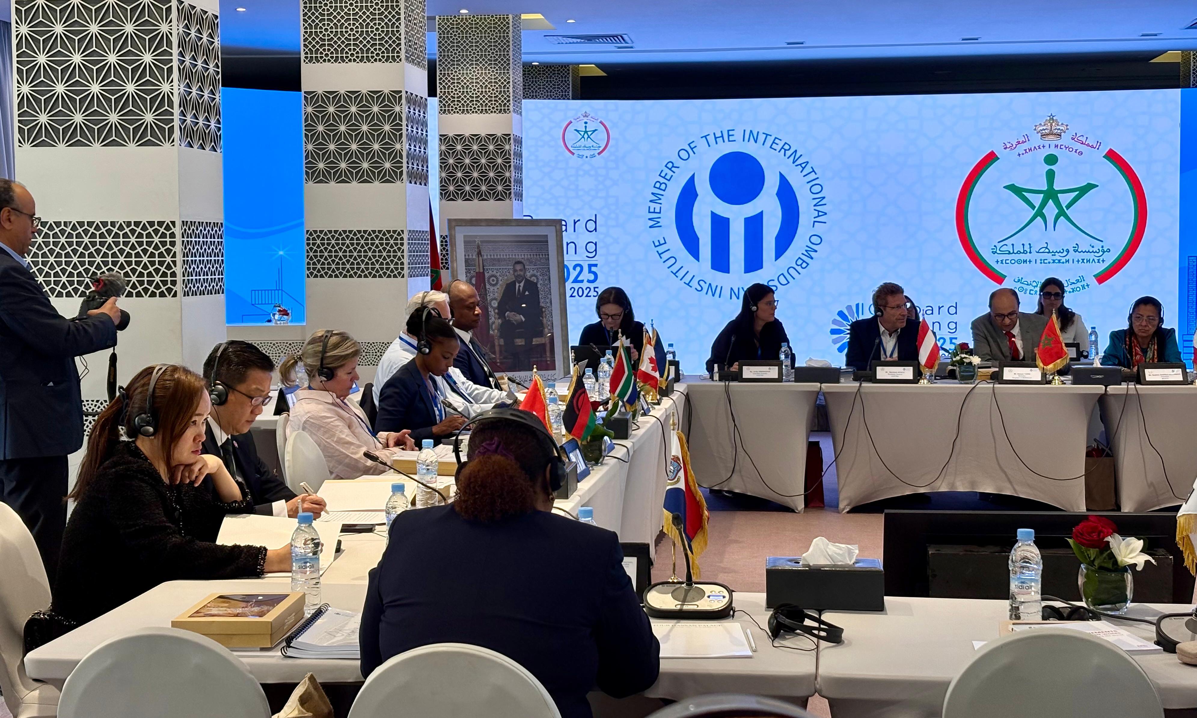 During his stay in Morocco, the Ombudsman, Mr Jack Chan (second left) attended the annual Board Meeting of the International Ombudsman Institute and exchanged views and ideas with representatives of other countries and regions.