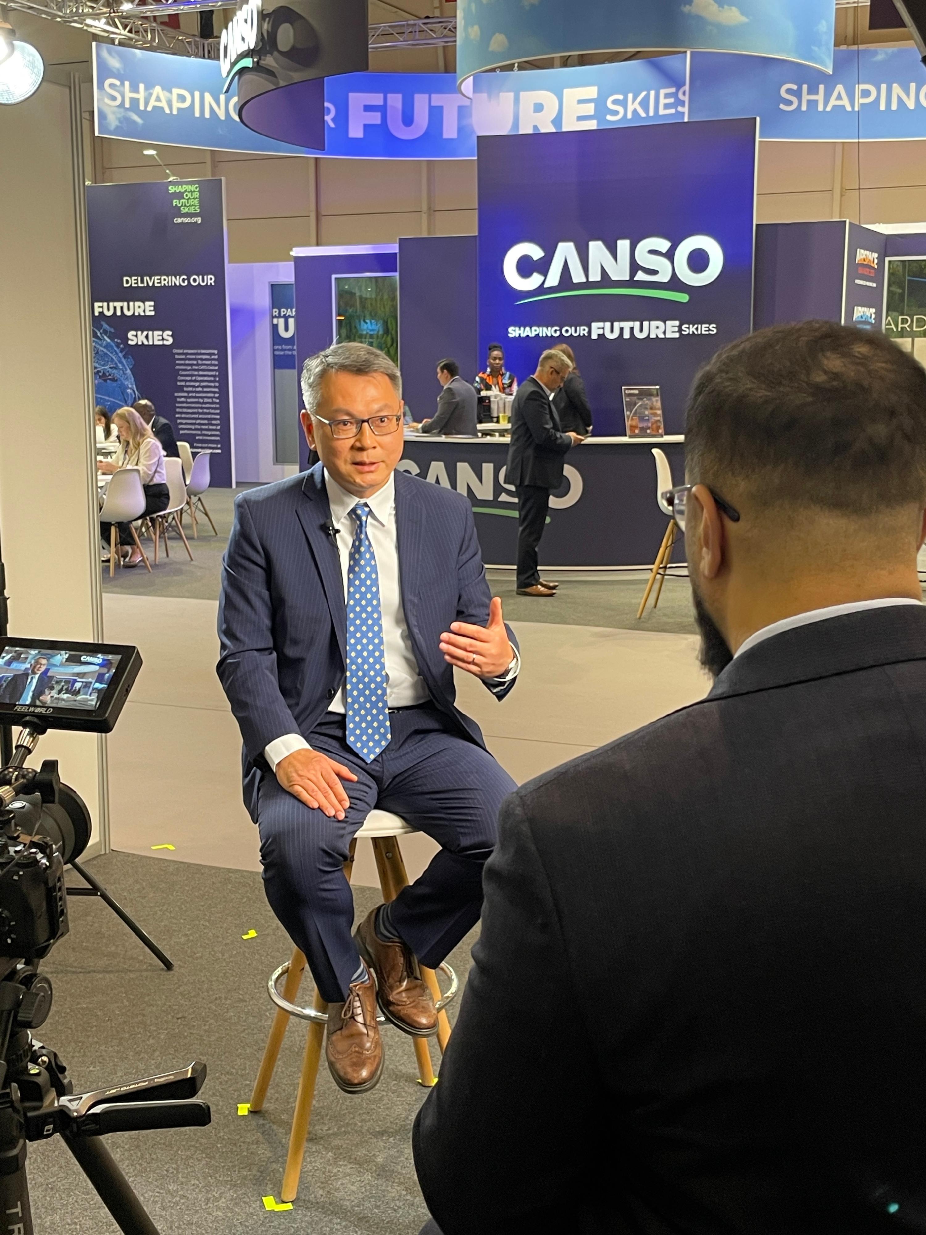 The Civil Air Navigation Services Organisation Leadership Summit and Airspace World 2025 was held in Lisbon, Portugal from May 12 to 14. Photo shows the Director-General of Civil Aviation, Mr Victor Liu, giving an interview to further promote the "Airspace Asia Pacific 2025" to be launched in Hong Kong in December this year.