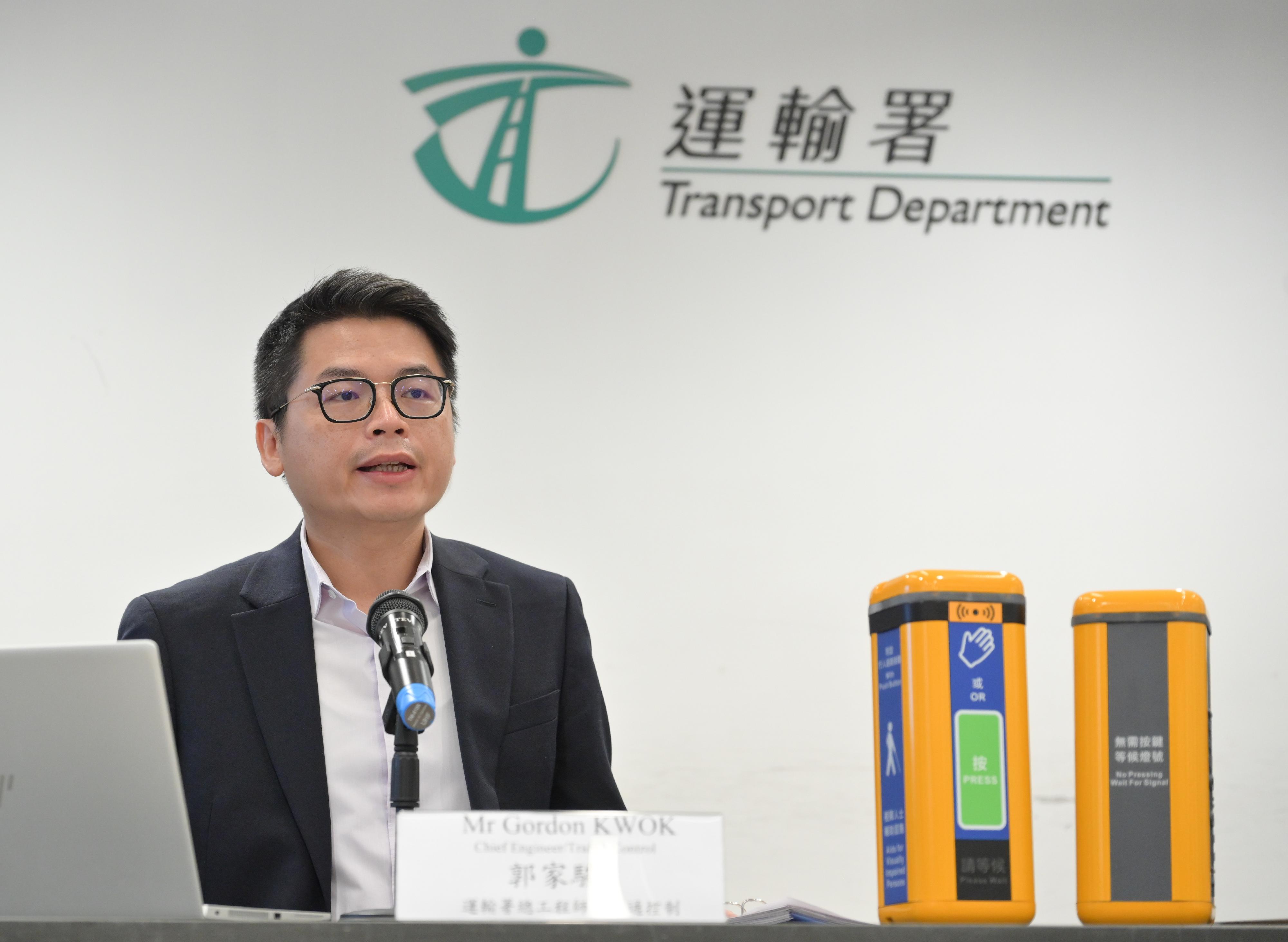 The Transport Department (TD) today (May 20) announced the territory-wide gradual renewal of electronic audible traffic signals at signalised crossings. People-oriented new features have been incorporated to provide convenience for visually impaired persons and other members of the public. Photo shows the Chief Engineer/Traffic Control of the TD, Mr Gordon Kwok.