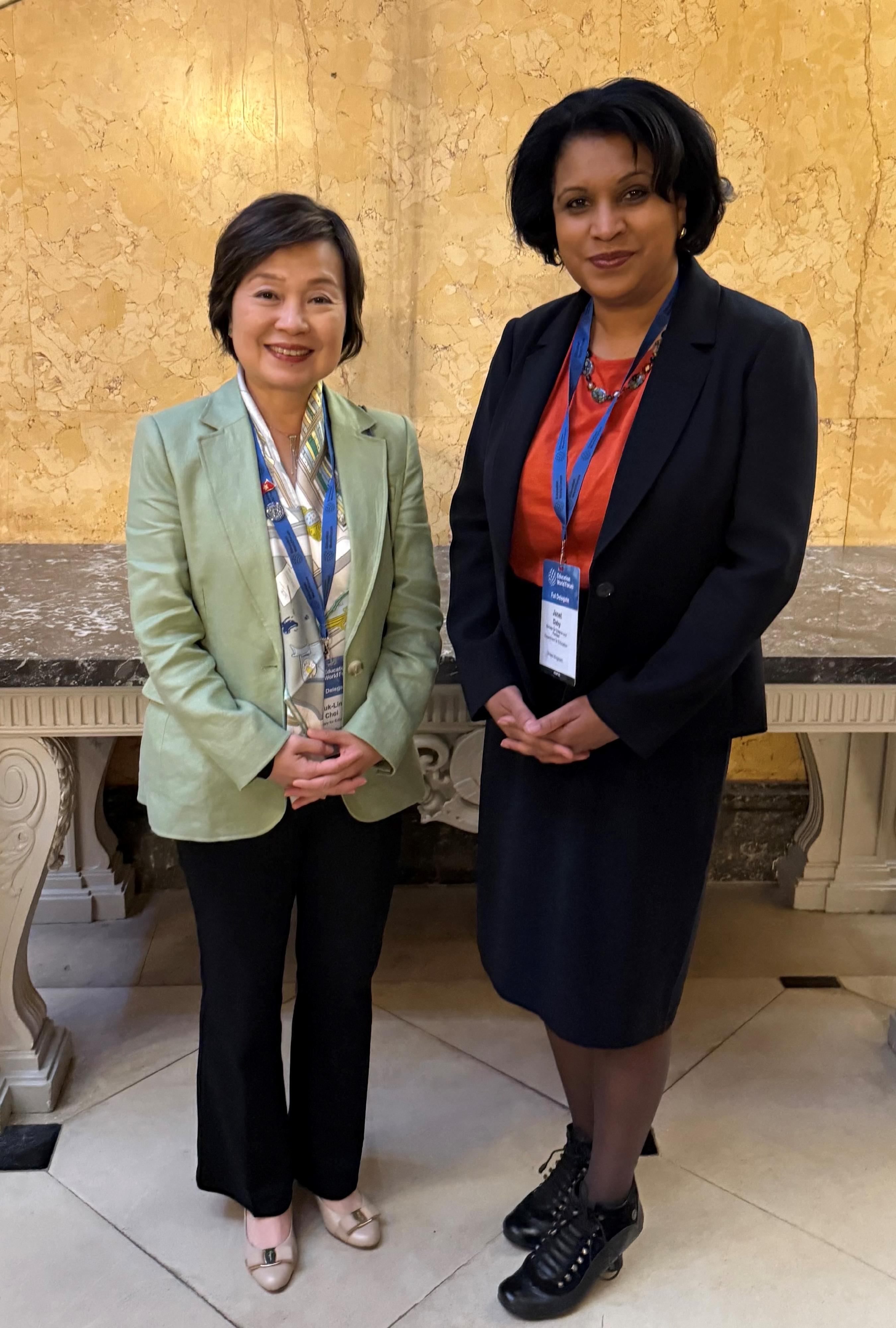 The Secretary for Education, Dr Choi Yuk-lin, attended the Education World Forum 2025 in London, the United Kingdom (UK), on May 19 (London time) and met with the Parliamentary Under-Secretary of State (Minister for Children and Families) at the Department for Education of the UK, Ms Janet Daby. Photo shows Dr Choi (left) and Ms Daby (right).