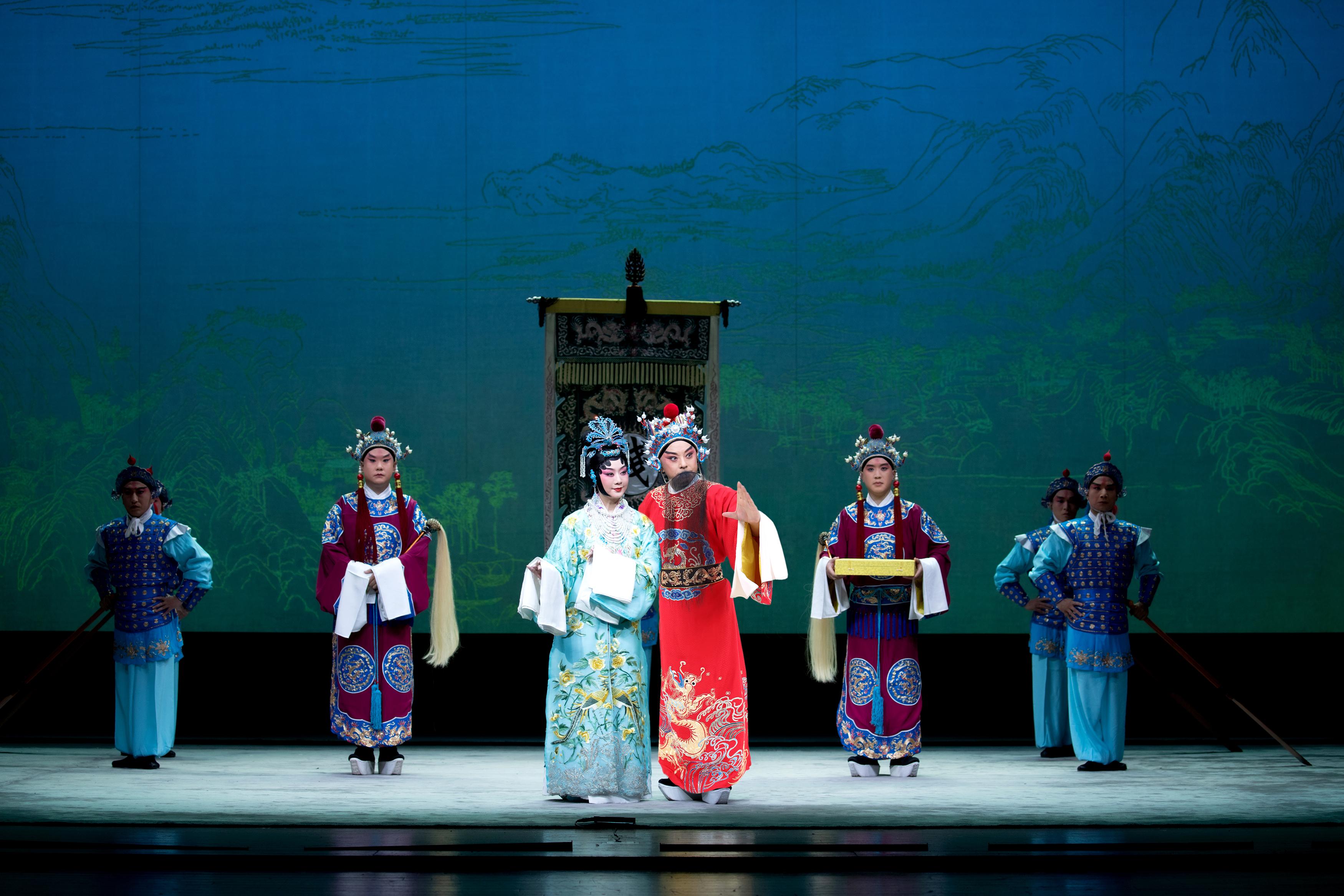 The China National Peking Opera Company will come to Hong Kong in June to present three performances for the Chinese Culture Festival 2025 organised by the Leisure and Cultural Services Department. Photo shows a scene from "Cession for Consolidation of the Song Regime".