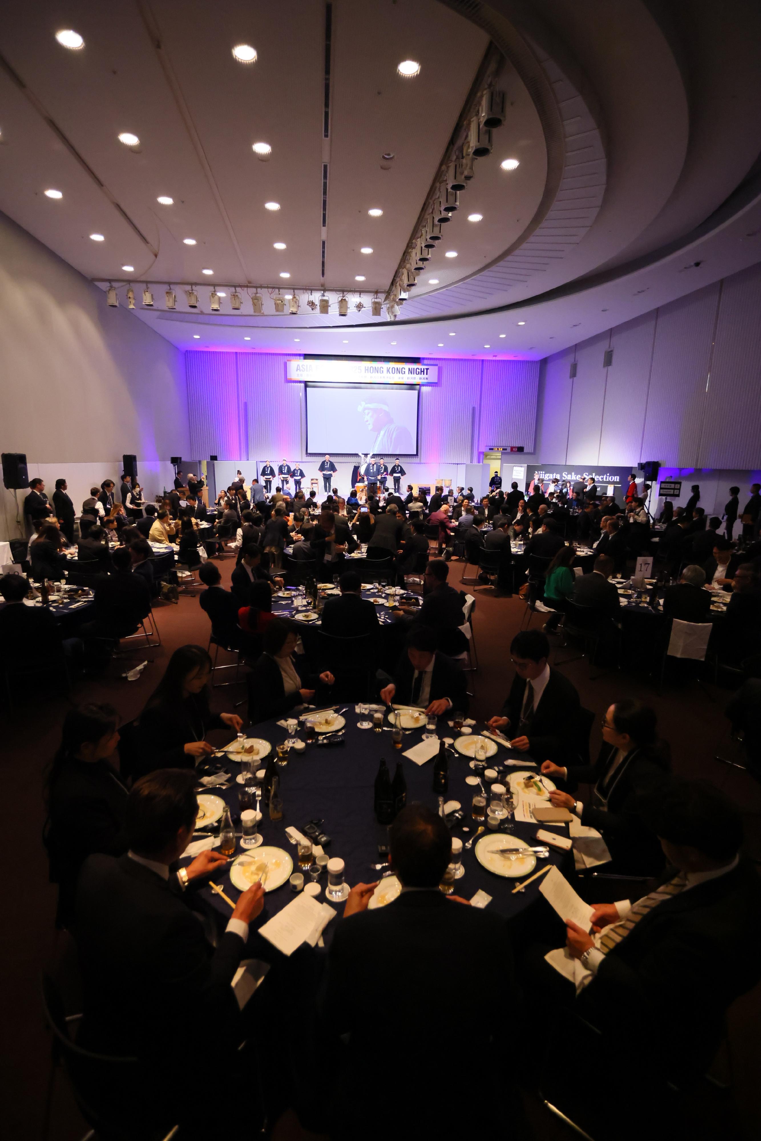 The Hong Kong Economic and Trade Office (Tokyo) and the Niigata Chapter of the Japan Hong Kong Society jointly held the Hong Kong Night in Niigata, Japan, yesterday (May 22). It was attended by a good mix of business leaders and representatives of the Federation of Hong Kong Business Associations Worldwide.