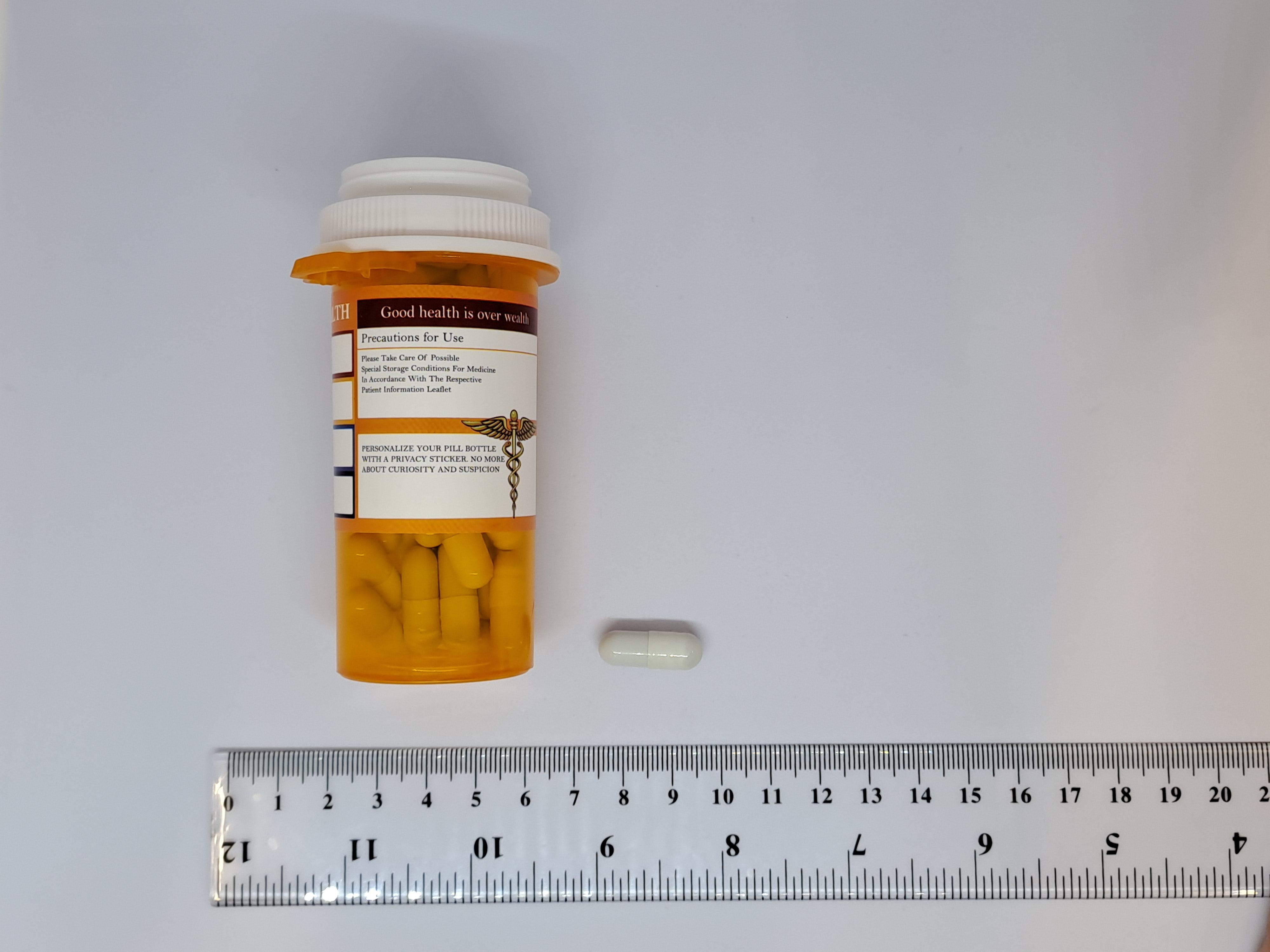 衞生署今日（五月二十三日）正調查一宗網上非法出售含有已禁用和受管制藥物成分的減肥藥個案，並提醒市民切勿購買或服用圖示產品。