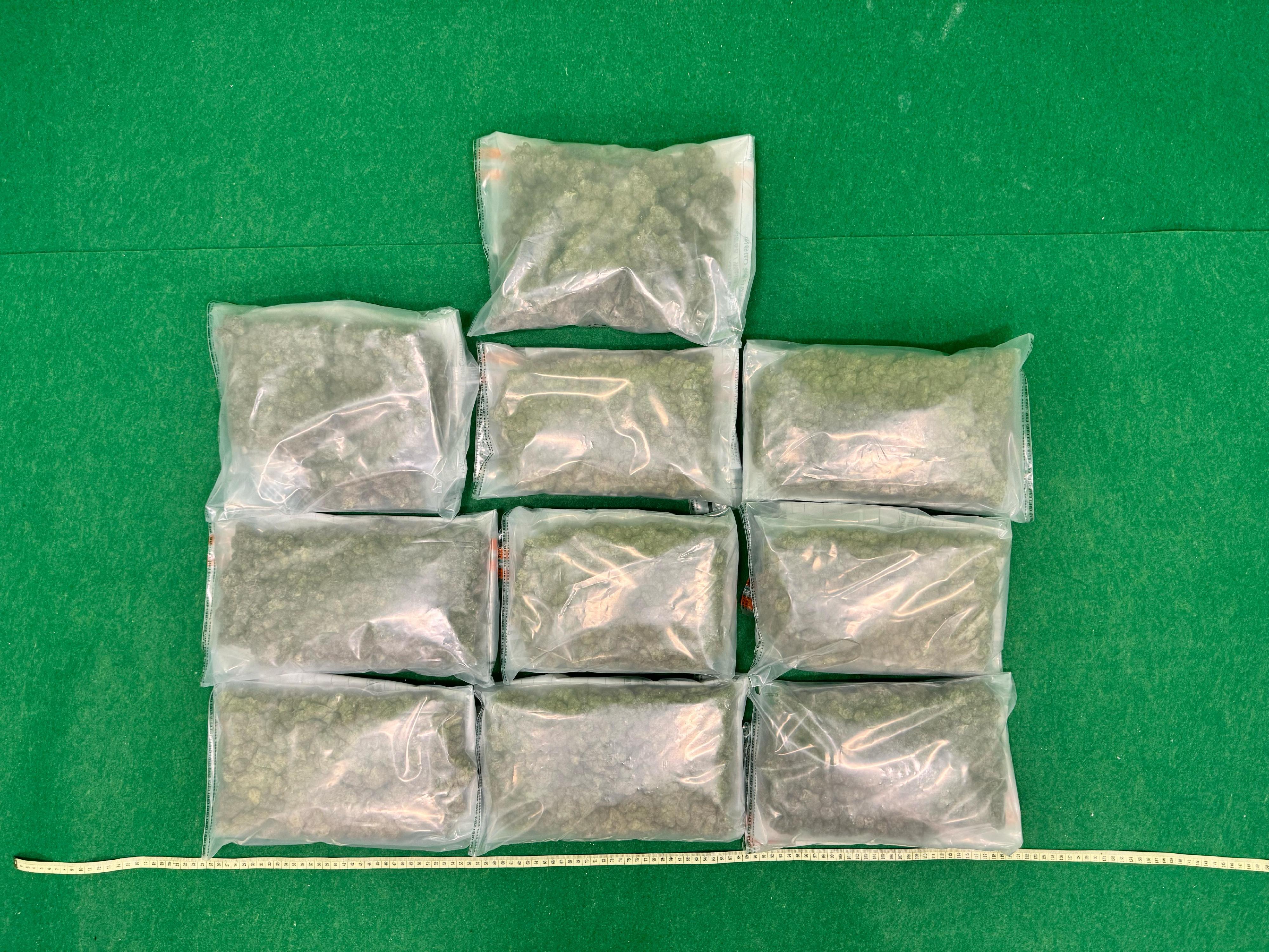 Hong Kong Customs yesterday (May 24) detected a drug trafficking case involving an incoming passenger at Hong Kong International Airport and seized about 5.4 kilograms of suspected cannabis buds with an estimated market value of about $1.2 million. Photo shows the suspected dangerous drugs seized. 