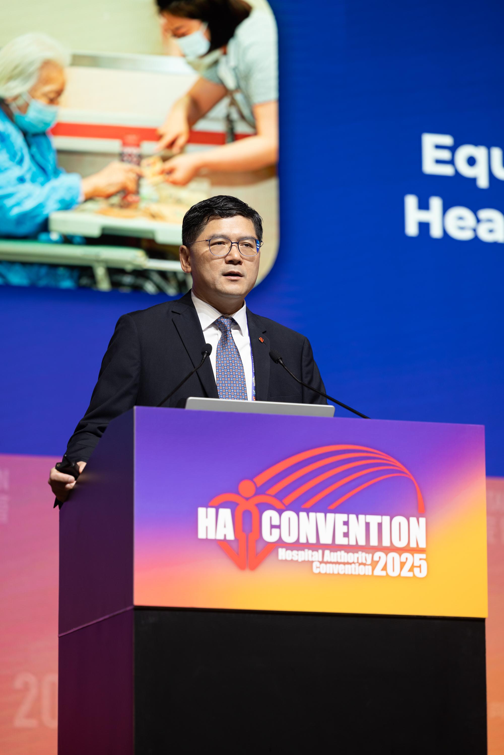 The Hospital Authority (HA) Convention 2025 begins today for three consecutive days (May 26 to 28) in both in-person and online formats. Photo shows the HA Chief Executive, Dr Tony Ko, delivering his keynote address, "Advancing Sustainable Excellence", at the opening ceremony of the Convention.
