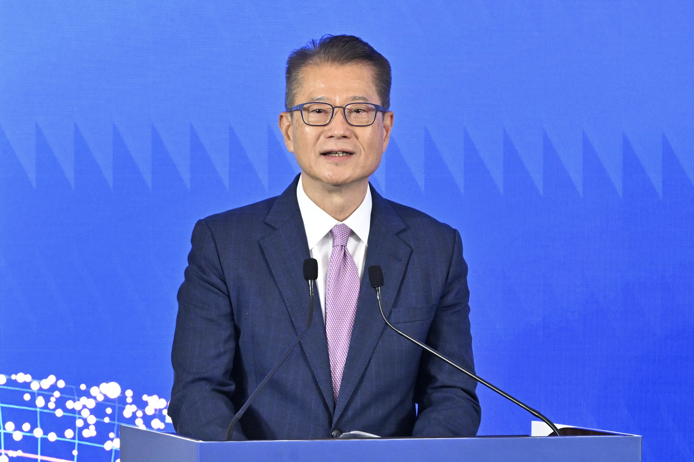 財政司司長陳茂波今日（五月二十八日）在華泰證券H股上市10周年論壇致辭。
