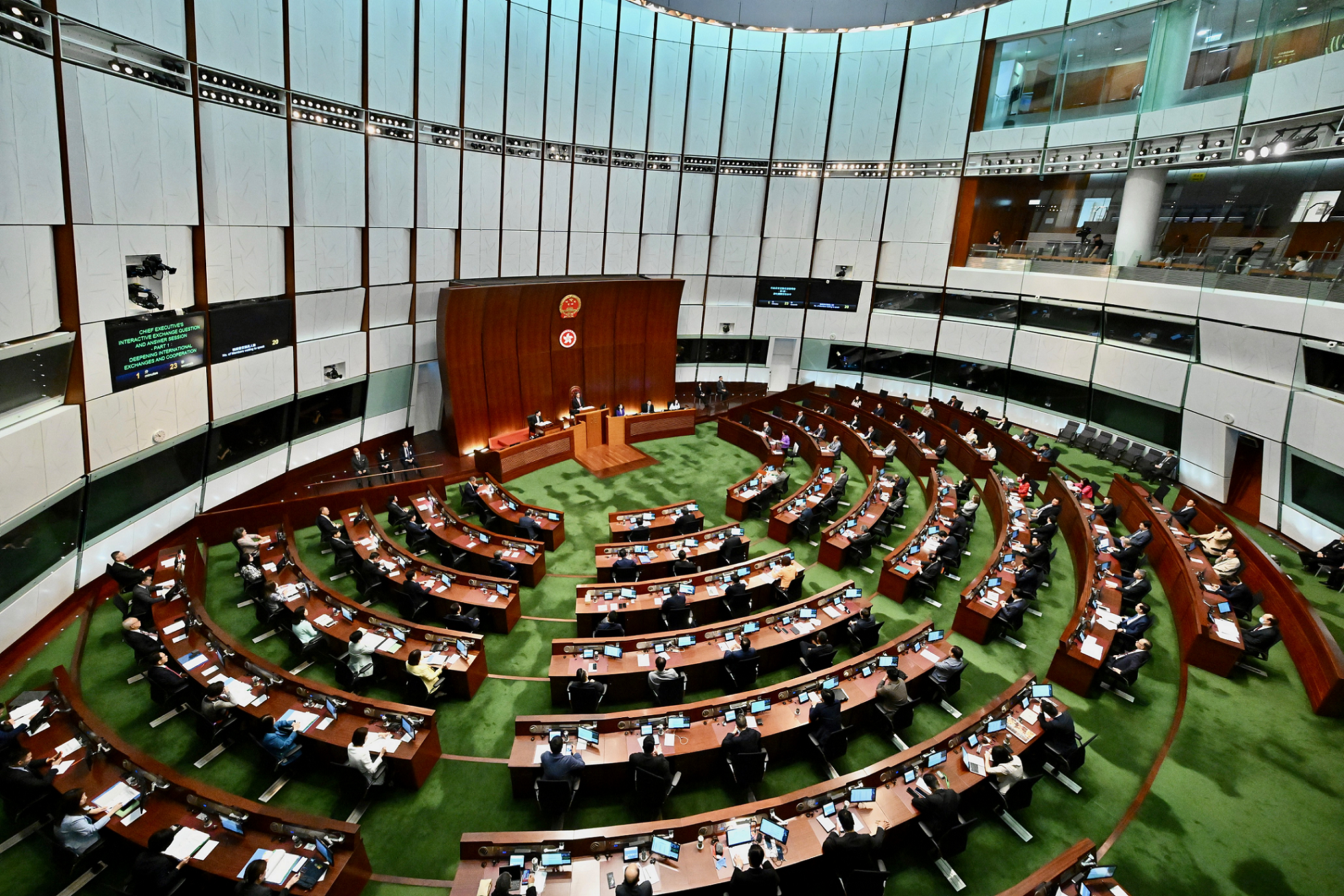 行政長官李家超今日（五月二十九日）在立法會出席行政長官互動交流答問會。