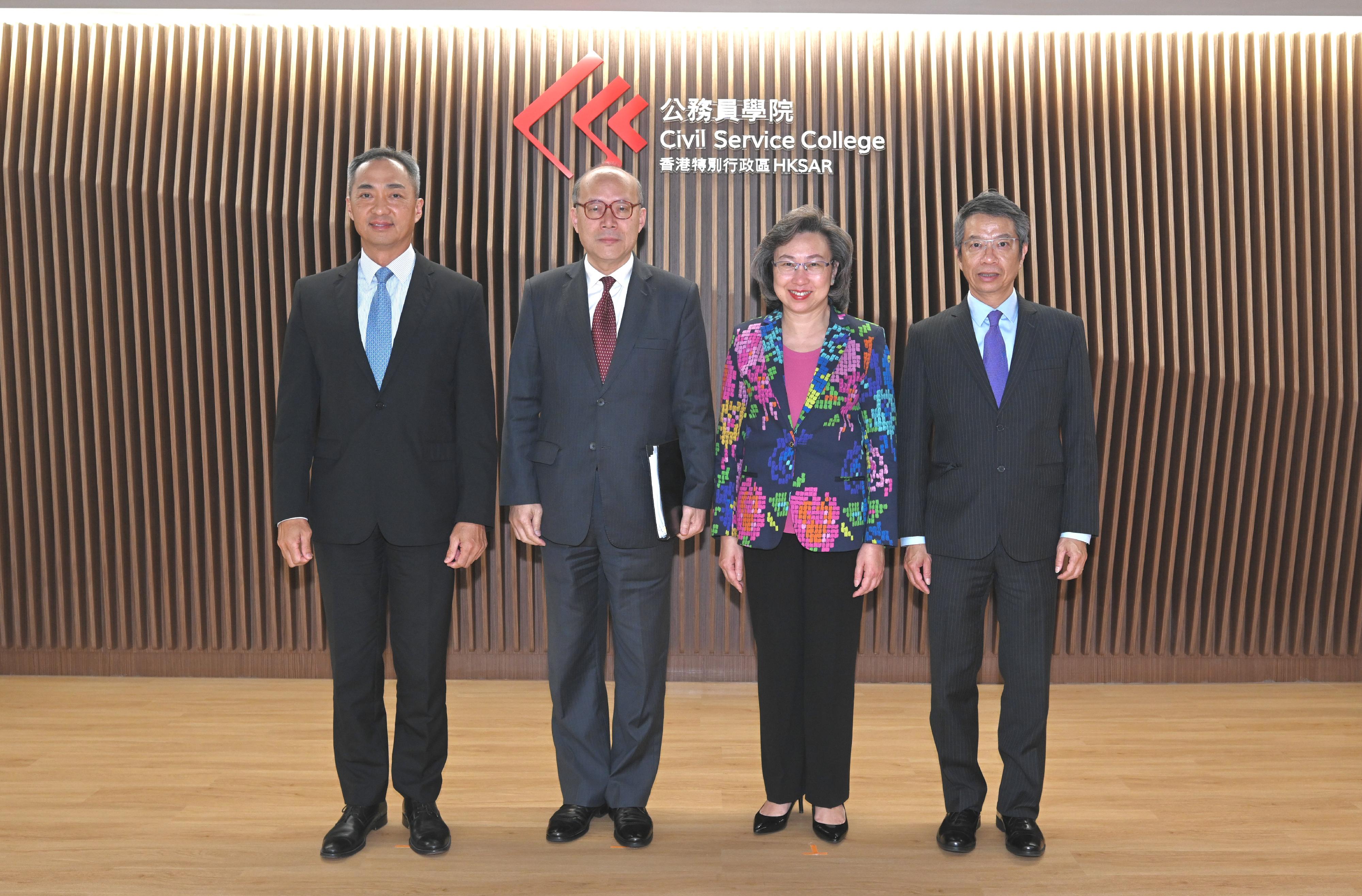 The Civil Service College (CSC) today (May 30) held a talk in the series on the country's foreign affairs jointly with the Office of the Commissioner of the Ministry of Foreign Affairs in the Hong Kong Special Administrative Region on the topic of "China on the International Stage: Its Role and Experience in Participating in International Organisations". Photo shows (from left) the Head of the CSC, Mr Oscar Kwok; the speaker of the seminar, the Ambassador Extraordinary and Plenipotentiary, Permanent Representative of the People’s Republic of China to the United Nations Office at Geneva and other International Organizations in Switzerland, Mr Chen Xu; the Secretary for the Civil Service, Mrs Ingrid Yeung; and the Permanent Secretary for the Civil Service, Mr Clement Leung.