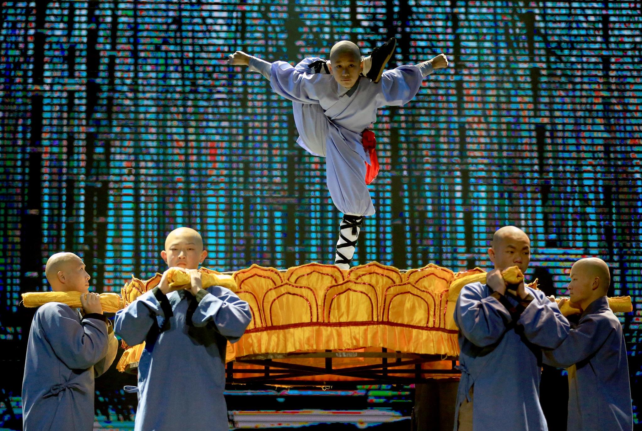 A martial arts theatre performance, "Soul of Shaolin", will be held from July 11 to 13 at the Hong Kong Cultural Centre Grand Theatre. Fusing masterful kung fu techniques with sophisticated stagecraft, the programme unleashes the very essence of Shaolin martial arts.

