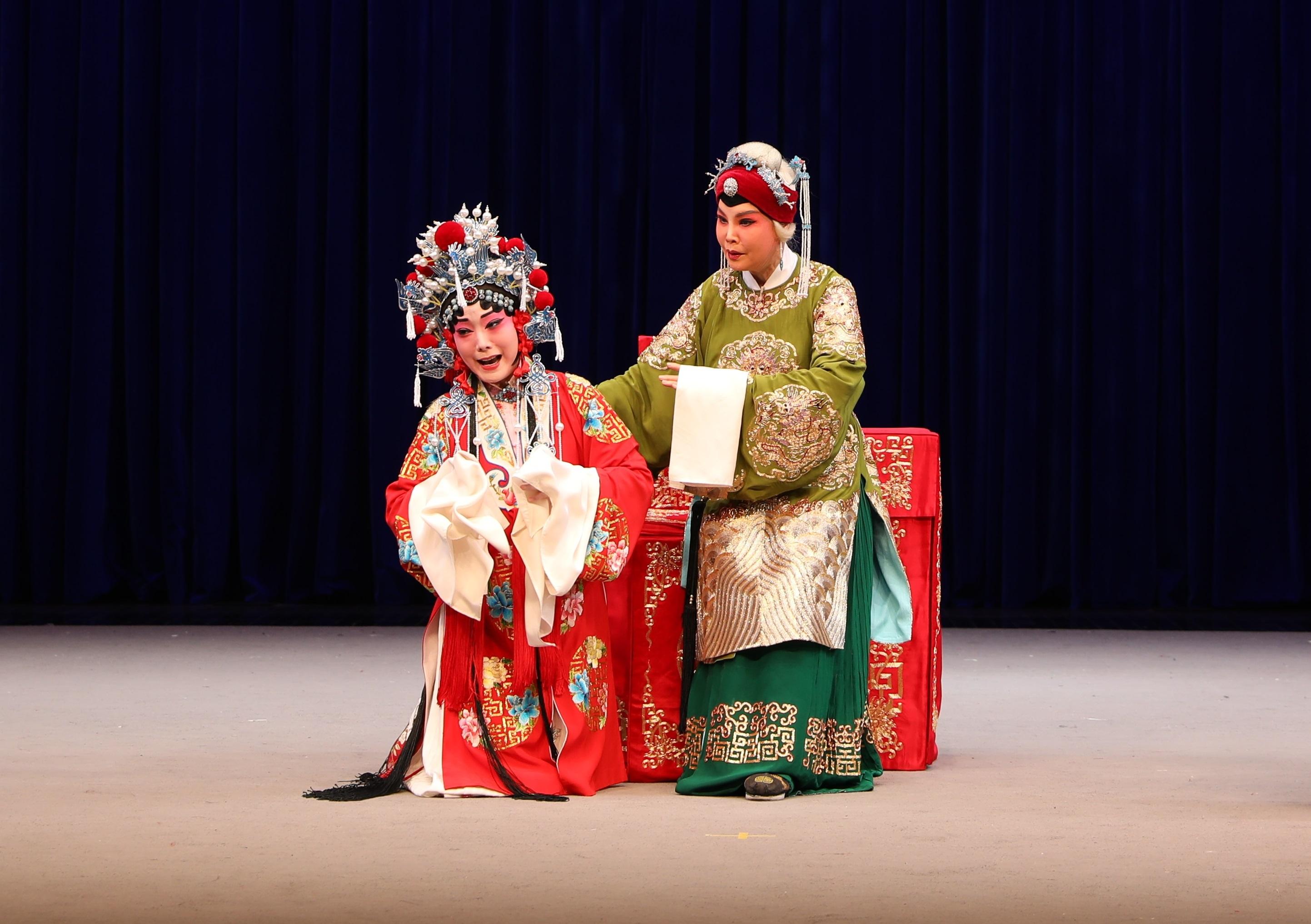 The Xi'an Performing Arts Group's Youth Experimental Troupe of Qinqiang Opera will come to Hong Kong in July to present two performances for the Chinese Culture Festival 2025, organised by the Leisure and Cultural Services Department. Photo shows a scene from "Returning to Jingzhou".
