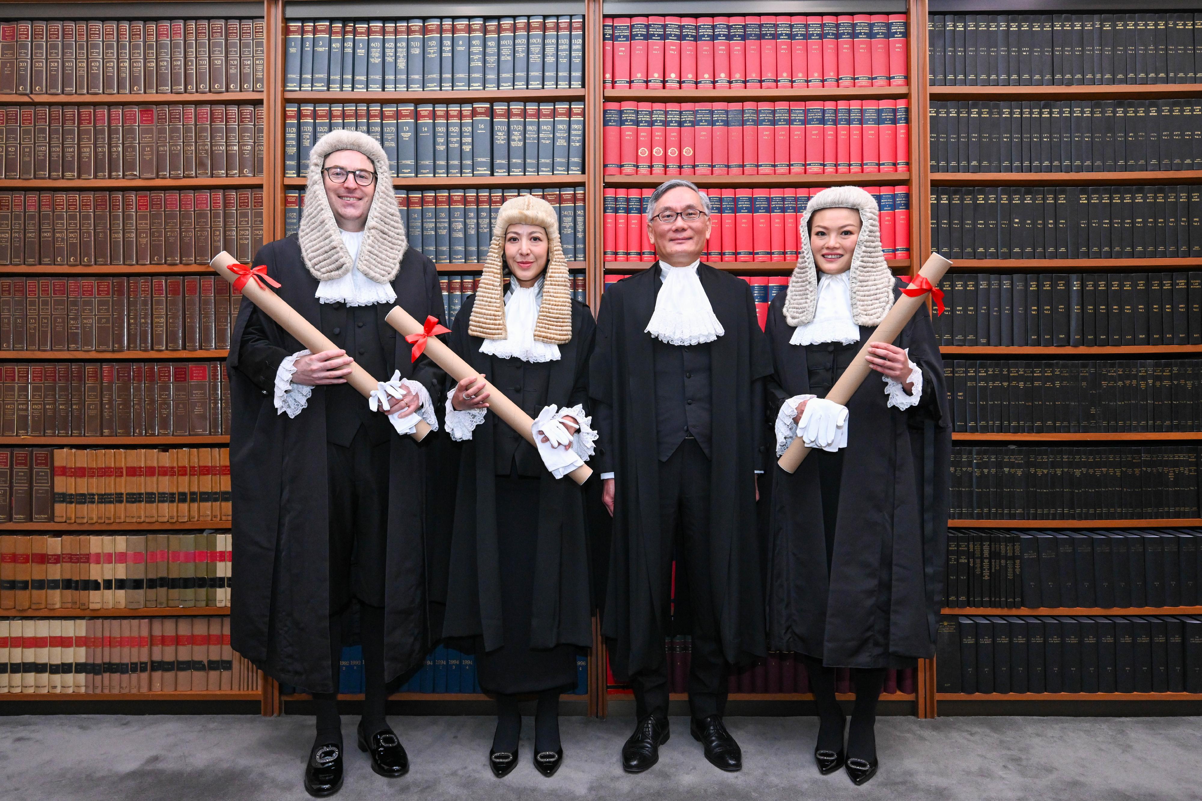 The ceremonial proceedings for the admission of the newly appointed Senior Counsel took place at the Court of Final Appeal today (June 7). Photo shows Chief Justice Andrew Cheung, Chief Justice of the Court of Final Appeal (second right), with the newly appointed Senior Counsel Ms Catrina Lam (second left), Ms Priscilia Lam (first right) and Mr Timothy Parker (first left).
