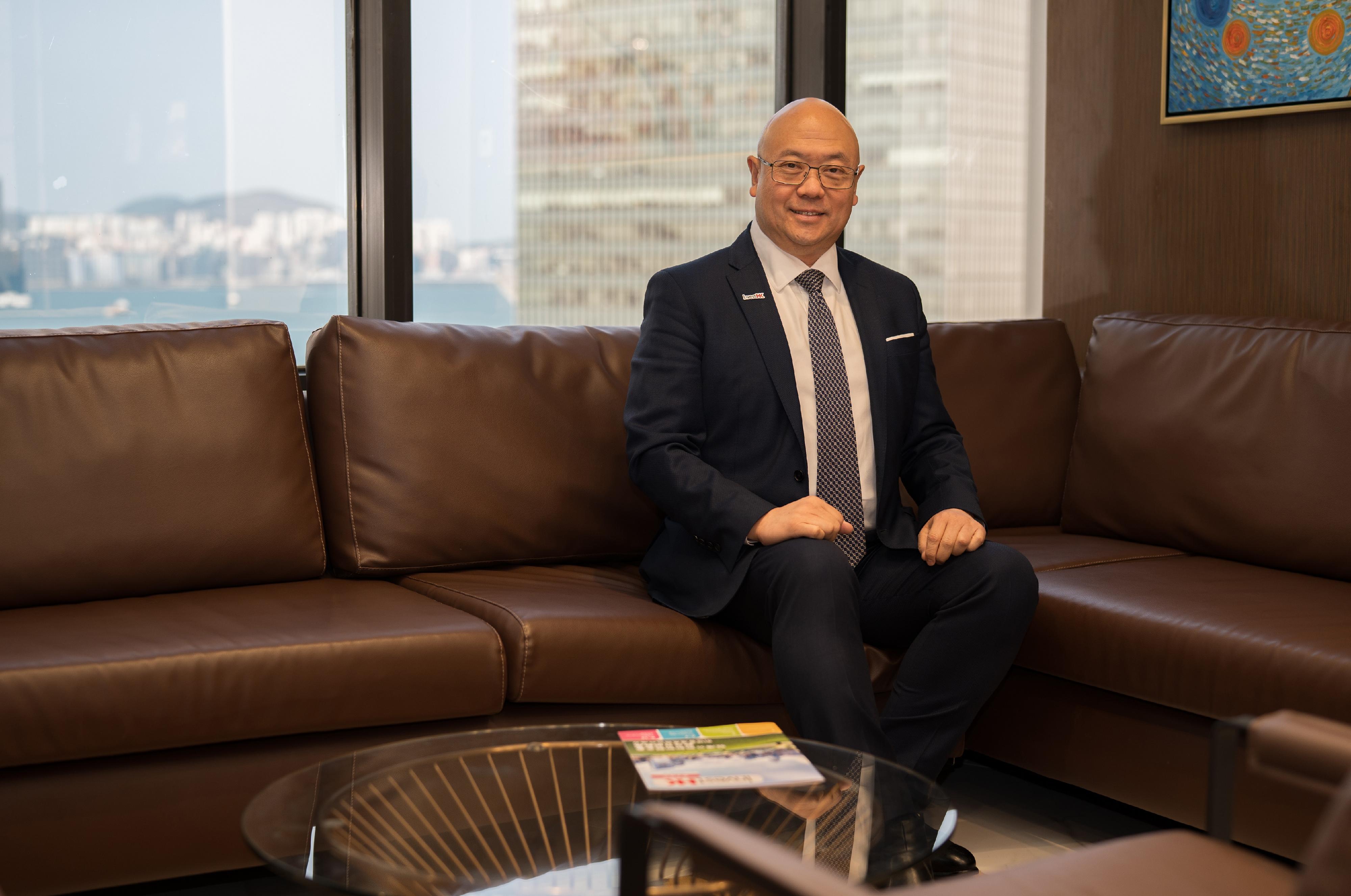 Associate Director-General of Investment Promotion at Invest Hong Kong Mr Charles Ng will commence his duty visit to Canada from June 8 to 14 to deepen economic and business ties with Canadian investors and enterprises.