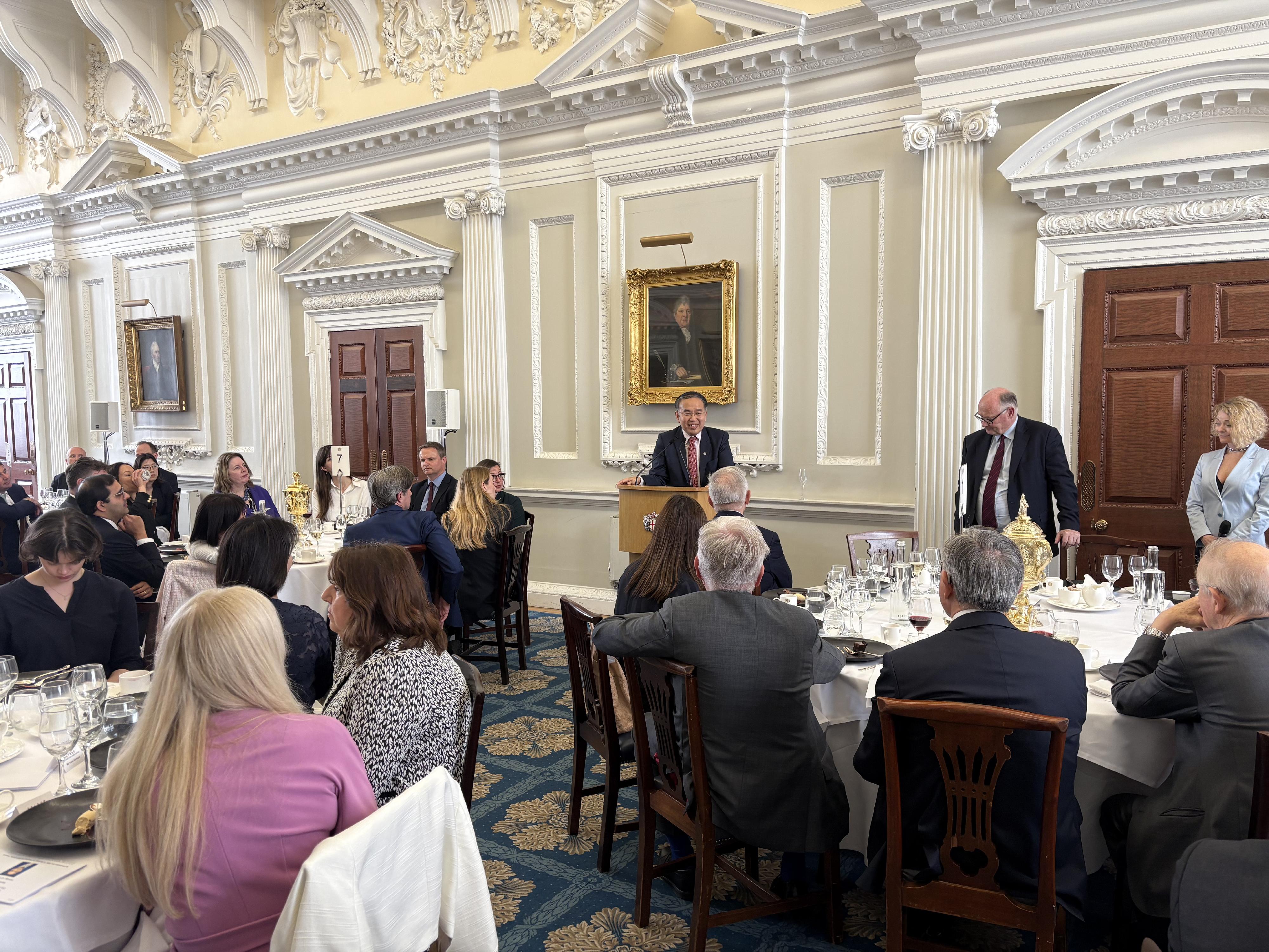 The Secretary for Financial Services and the Treasury, Mr Christopher Hui, attended a luncheon organised by the Hong Kong Association in London, the United Kingdom, on June 10 (London time). Photo shows Mr Hui giving a keynote speech.
