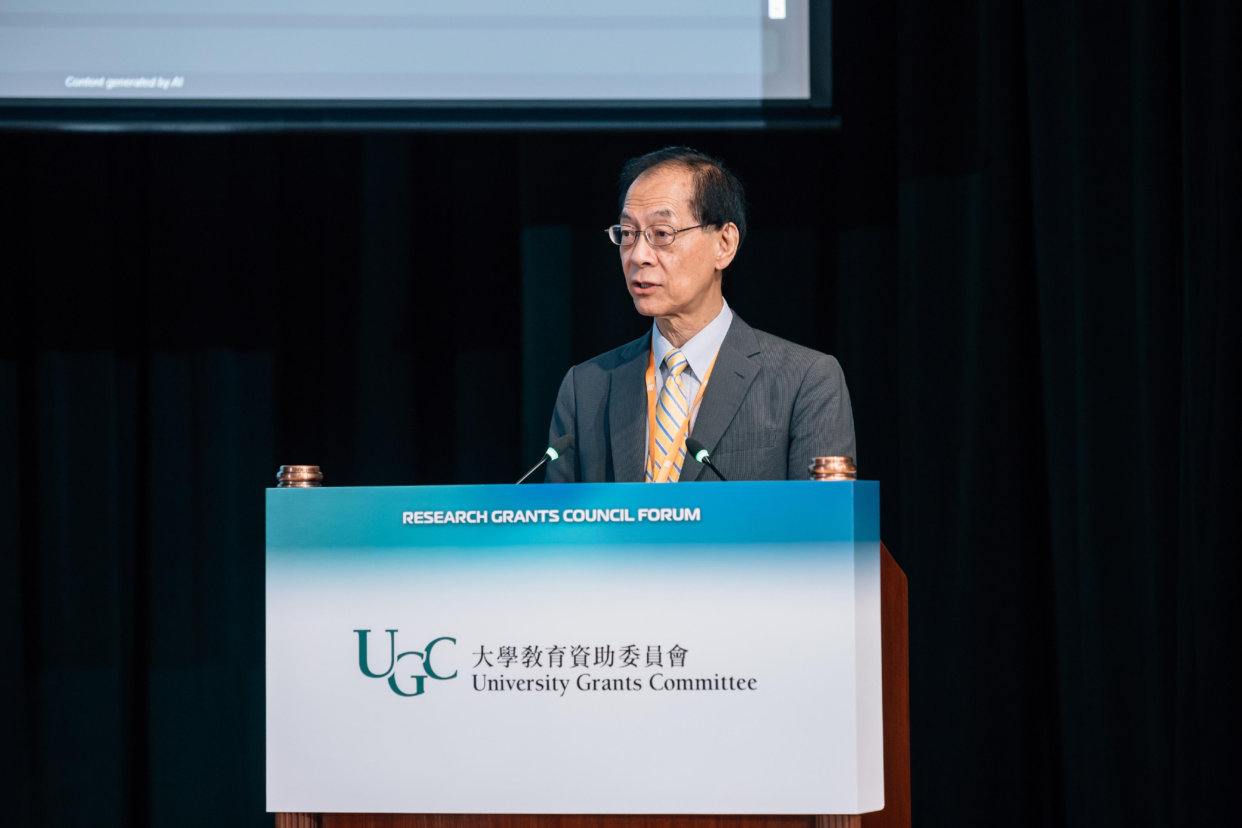 研究資助局主席唐偉章教授今日（六月十二日）在研究資助局2025論壇上致辭。