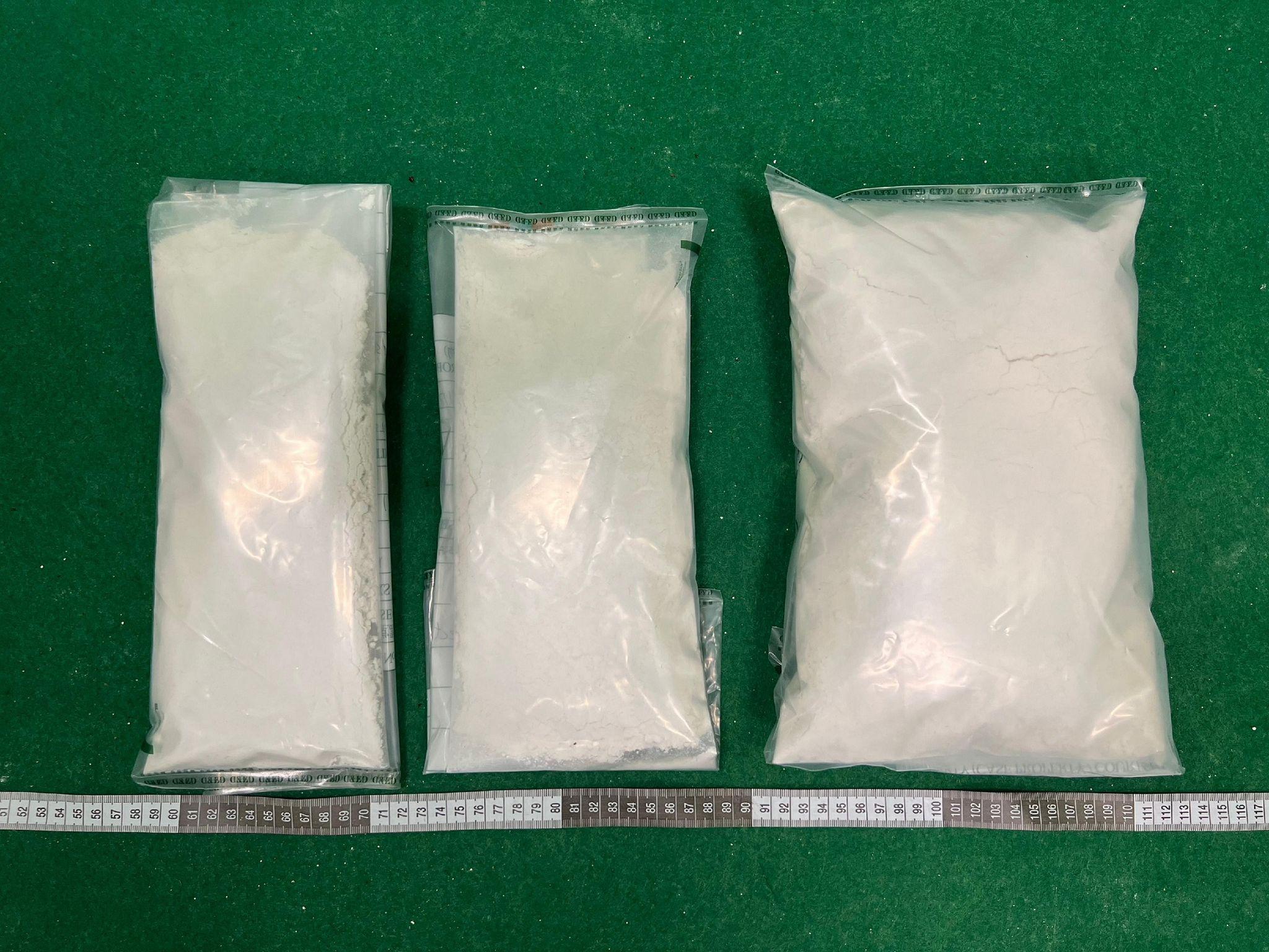 Hong Kong Customs today (June 14) detected a dangerous drug trafficking case involving baggage concealment at Hong Kong International Airport. About 3 kilograms of suspected cocaine with an estimated market value of about $2.5 million were seized. Photo shows the suspected cocaine seized. 