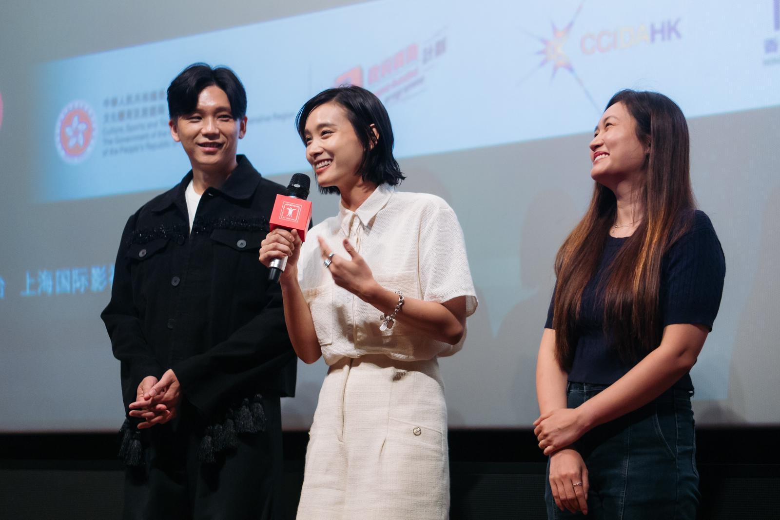 The Cultural and Creative Industries Development Agency of the Culture, Sports and Tourism Bureau and the Hong Kong Film Development Council led an industry delegation to attend the 27th Shanghai International Film Festival. Photo shows a post-screening discussion of the movie "Montages of a Modern Motherhood", held today (June 18).