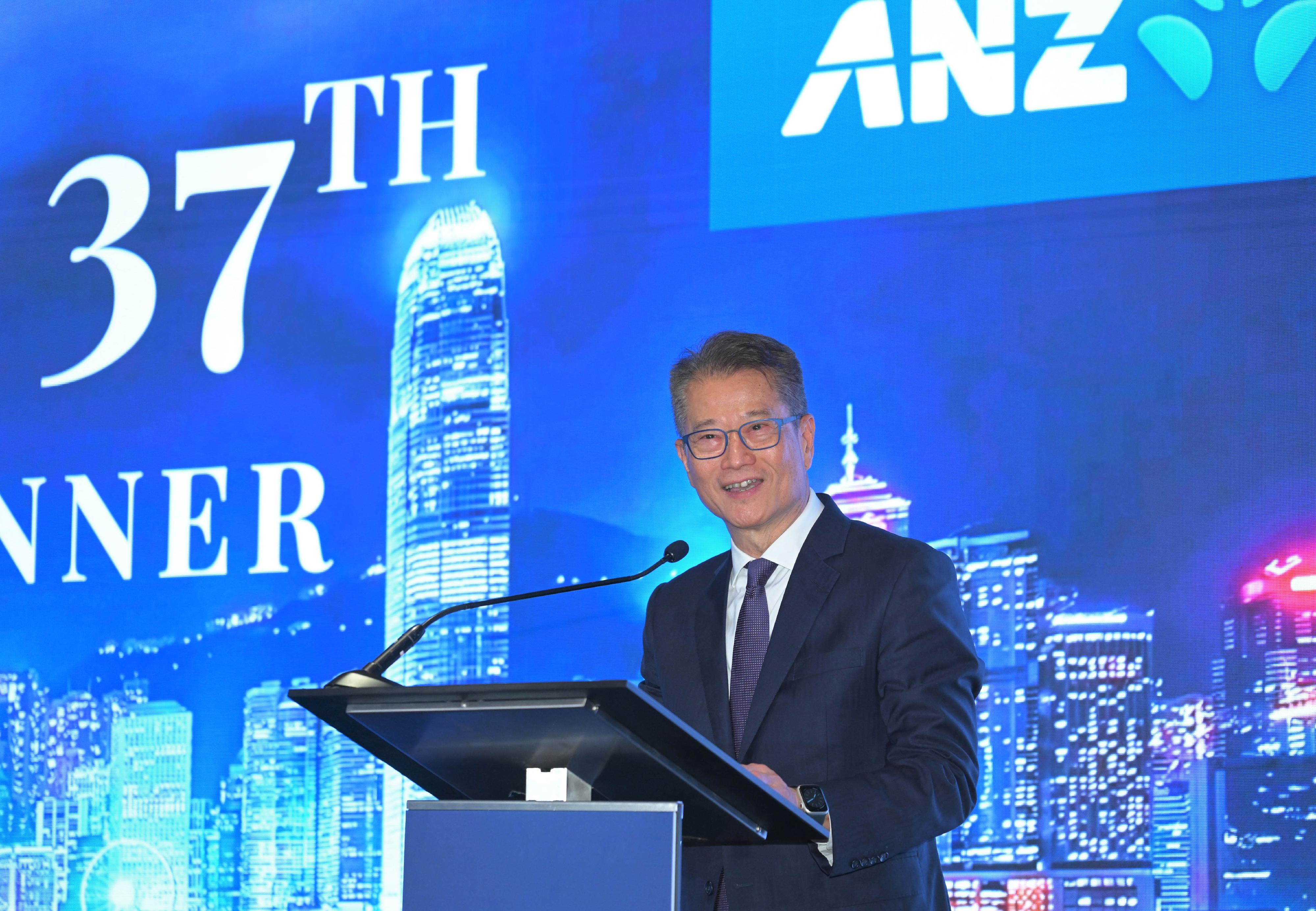 The Financial Secretary, Mr Paul Chan, speaks at the Australian Chamber of Commerce in Hong Kong 37th Annual Awards Dinner today (June 19).