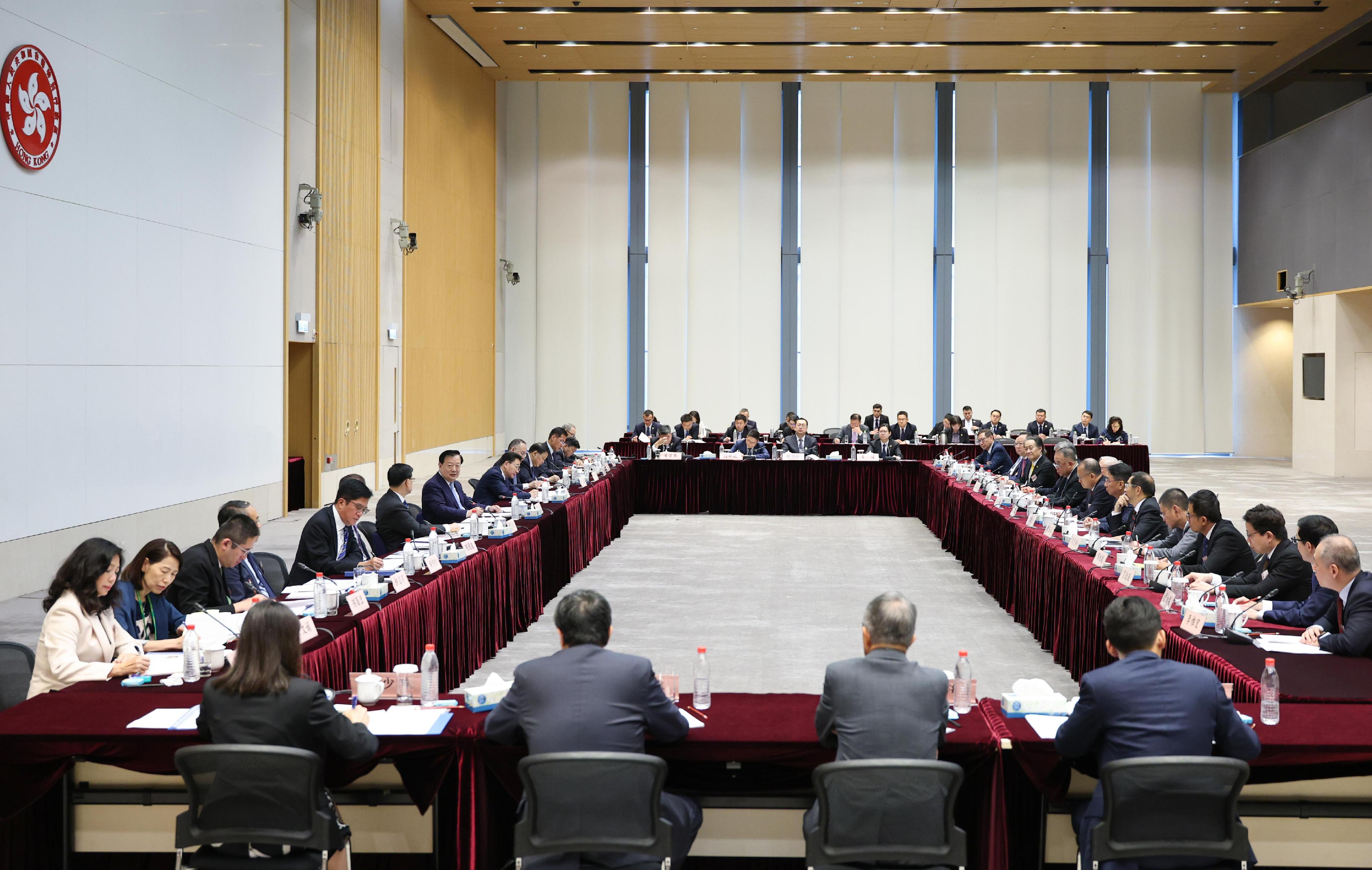 The Director of the Hong Kong and Macao Work Office of the Communist Party of China Central Committee and the Hong Kong and Macao Affairs Office of the State Council, Mr Xia Baolong, today (June 20), attended an engagement session to interact with representatives of Hong Kong's commercial and financial sectors, including those from major chambers of commerce and enterprises. The session was also attended by the Chief Executive, Mr John Lee; the Financial Secretary, Mr Paul Chan; the Deputy Financial Secretary, Mr Michael Wong; the Secretary for Financial Services and the Treasury, Mr Christopher Hui; and the Acting Secretary for Commerce and Economic Development, Dr Bernard Chan.