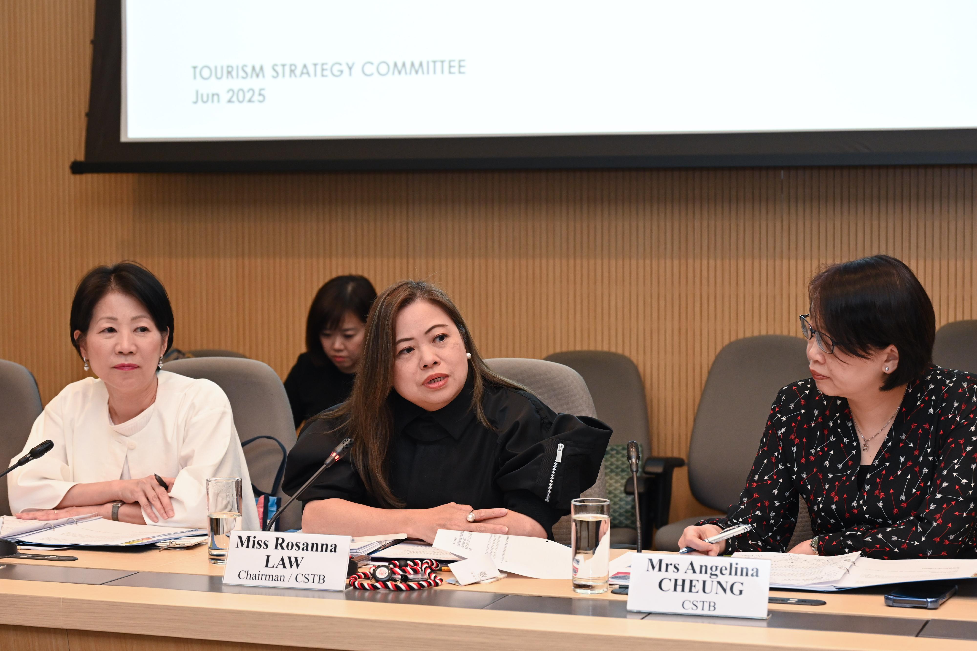 The Tourism Strategy Committee, chaired by the Secretary for Culture, Sports and Tourism, Miss Rosanna Law, held its fourth meeting today (June 23). Photo shows Miss Law (centre) with other participating officials, including the Permanent Secretary for Culture, Sports and Tourism, Ms Vivian Sum (left), and the Commissioner for Tourism, Mrs Angelina Cheung (right).