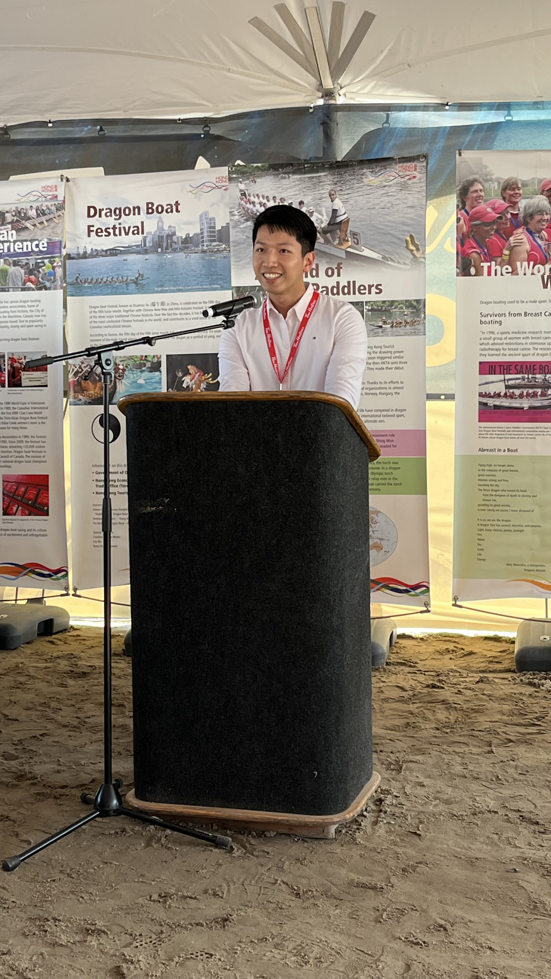 The Hong Kong Economic and Trade Office (Toronto) (Toronto ETO) recently supported the Ottawa Dragon Boat Festival and Vancouver's Concord Pacific Dragon Boat Festival in Canada. Photo shows the Acting Director of the Toronto ETO, Mr Gavin Yeung, speaking at the Ottawa Dragon Boat Festival on June 20 (Ottawa time).
