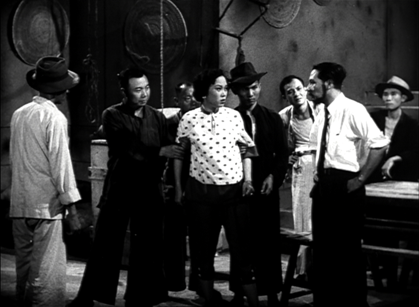 To commemorate the 100th anniversary of the birth of acclaimed Cantonese opera virtuoso Fung Wong Nui, the Hong Kong Film Archive of the Leisure and Cultural Services Department will present "Phoenix on the Silver Screen - A Centenary Tribute to Fung Wong Nui" as part of its screening series "Morning Matinee" from August 1 to October 31, featuring 16 classic films starring her. Photo shows a film still from "The Nine-Fingered Devil" (1955).

